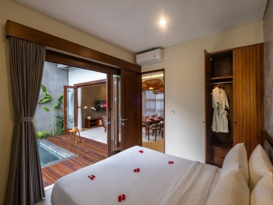 CLUSTER Three Bedroom Private Pool Villa