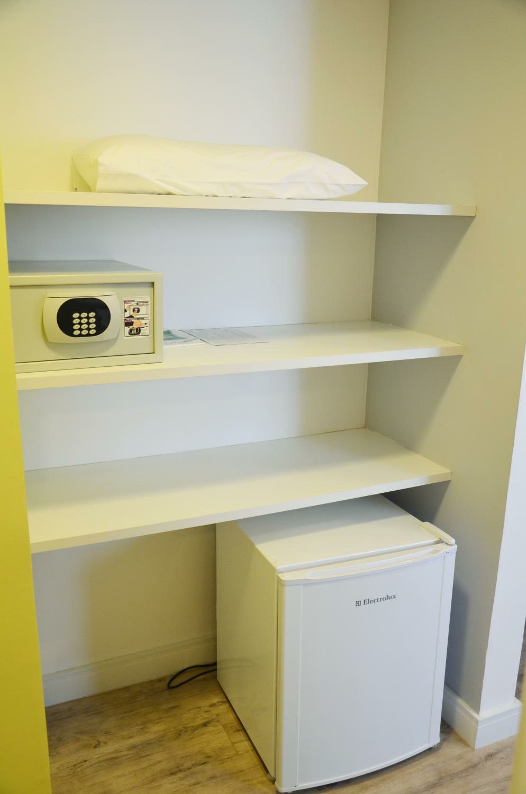 Standard Apartment with a Double Bed and a Single Bed