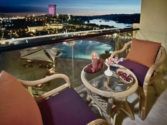 Deluxe King Nile View (Elephantine Wing)