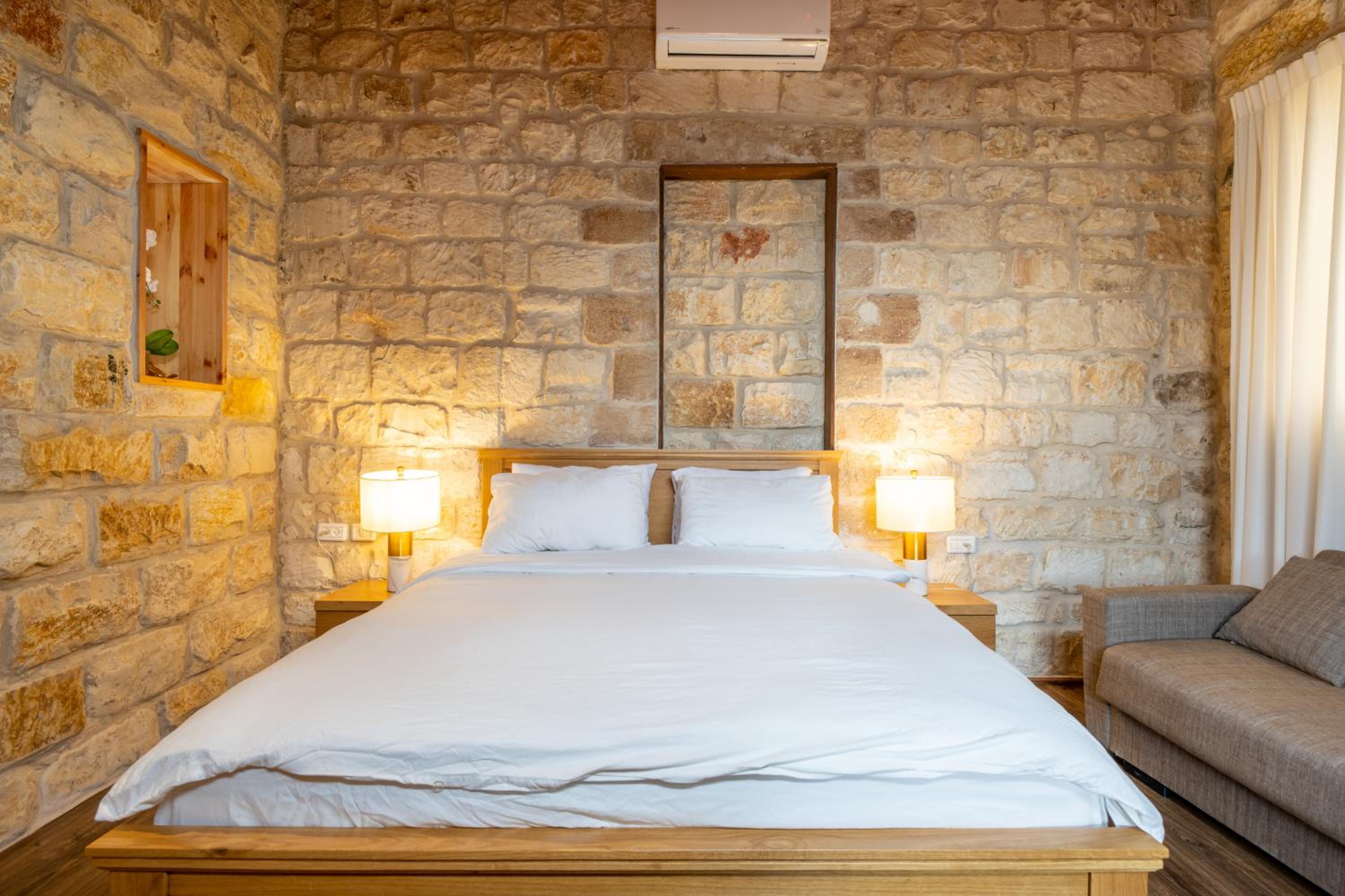 Deluxe Double or Twin Room with Balcony