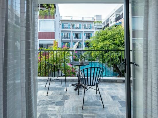 Premier Deluxe King Room