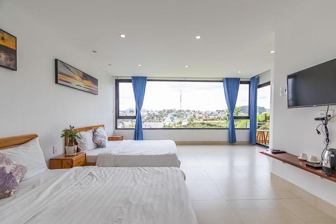 Quadruple Room with Mountain View