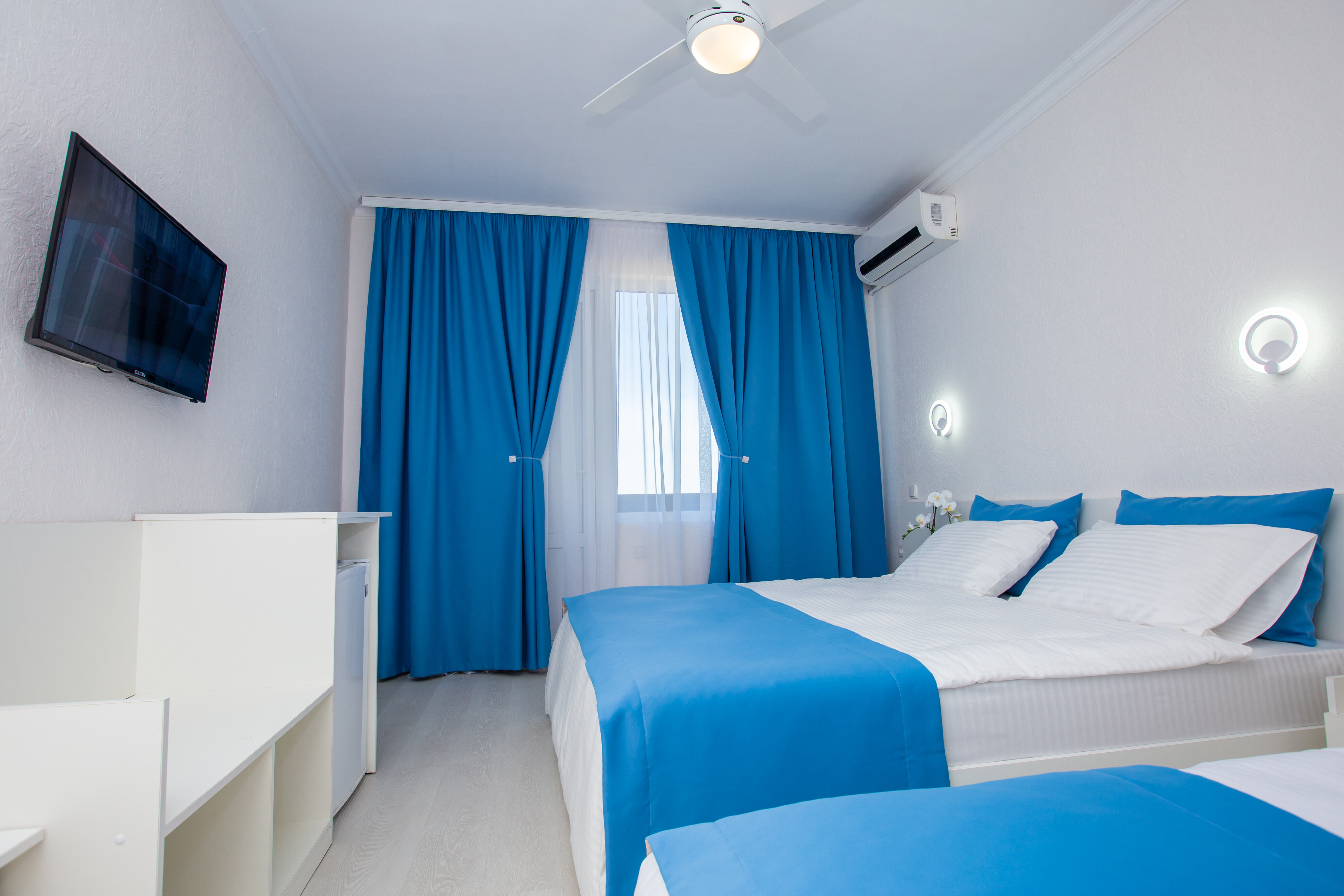 Трехместный номер с видом на море