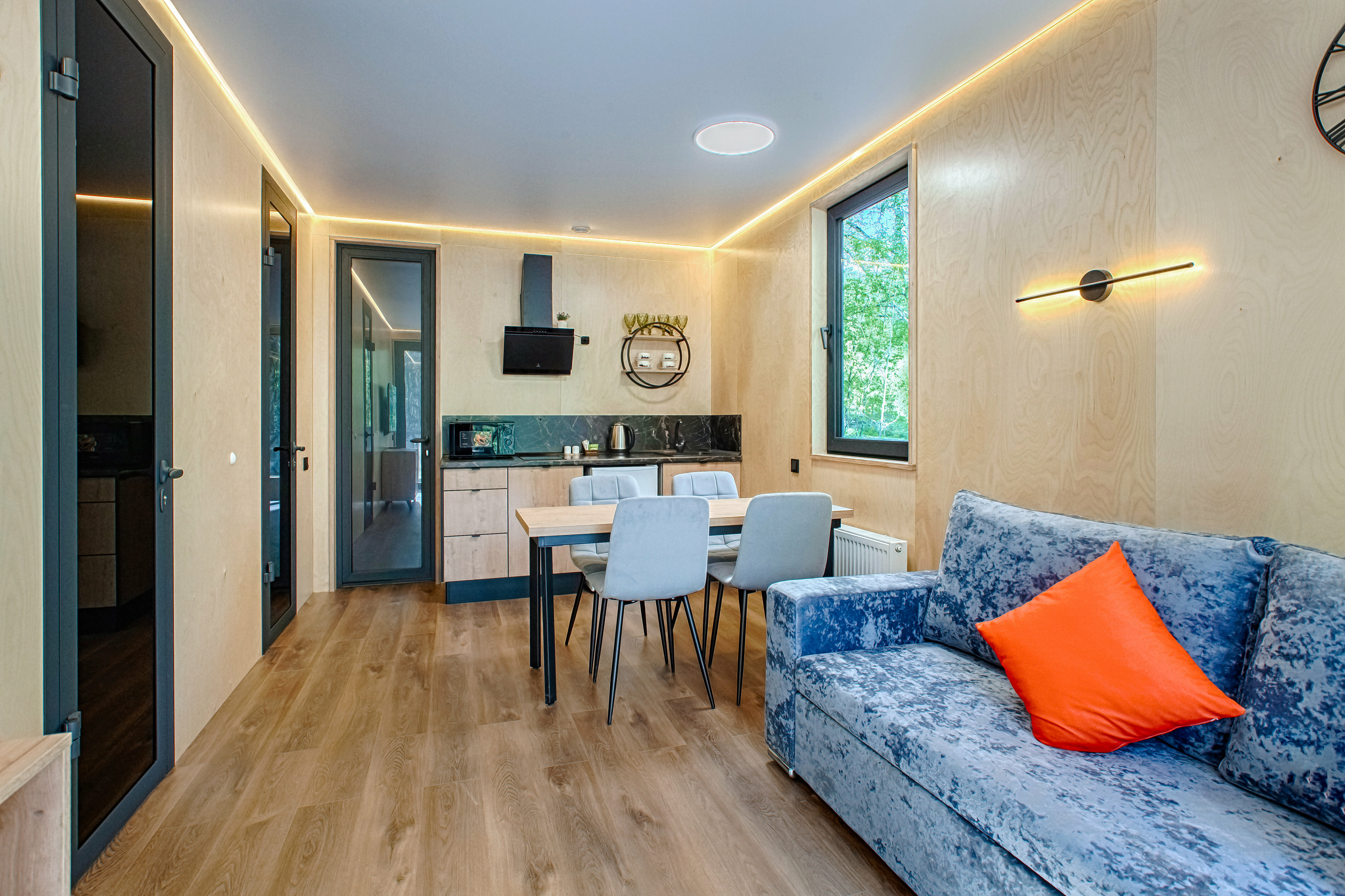 Зеркальный дом