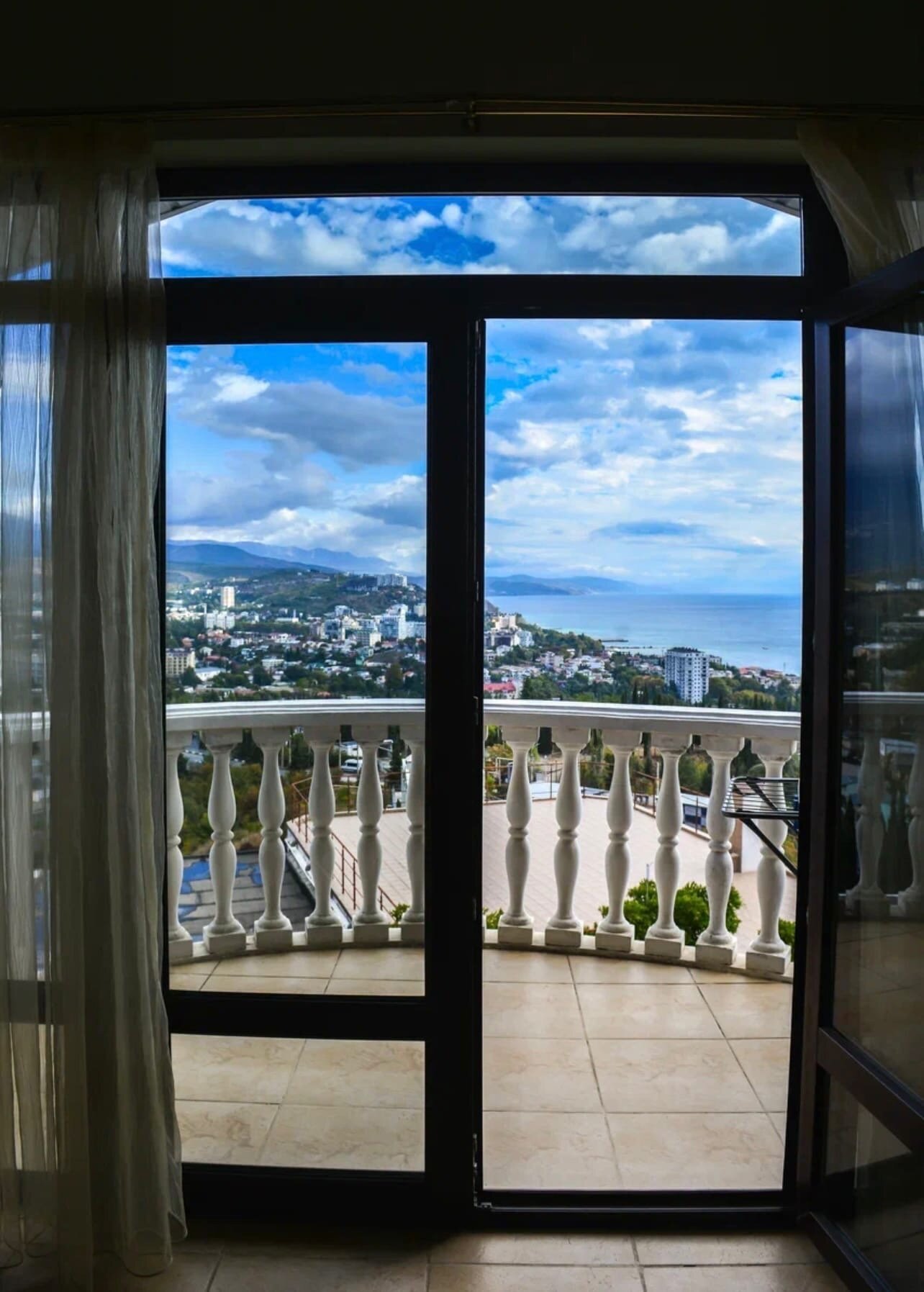 Четырехместный номер с видом на море