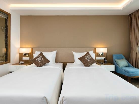 Senior Deluxe Room Twin Sea View