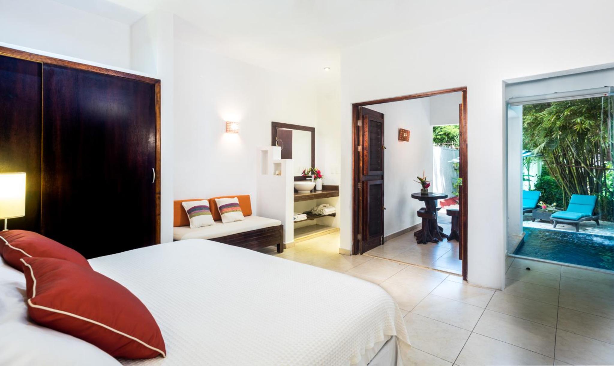 Deluxe Suite with Private Pool