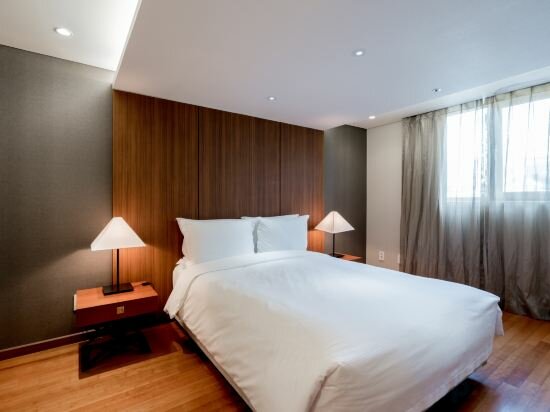 Two Bedroom Deluxe Suite