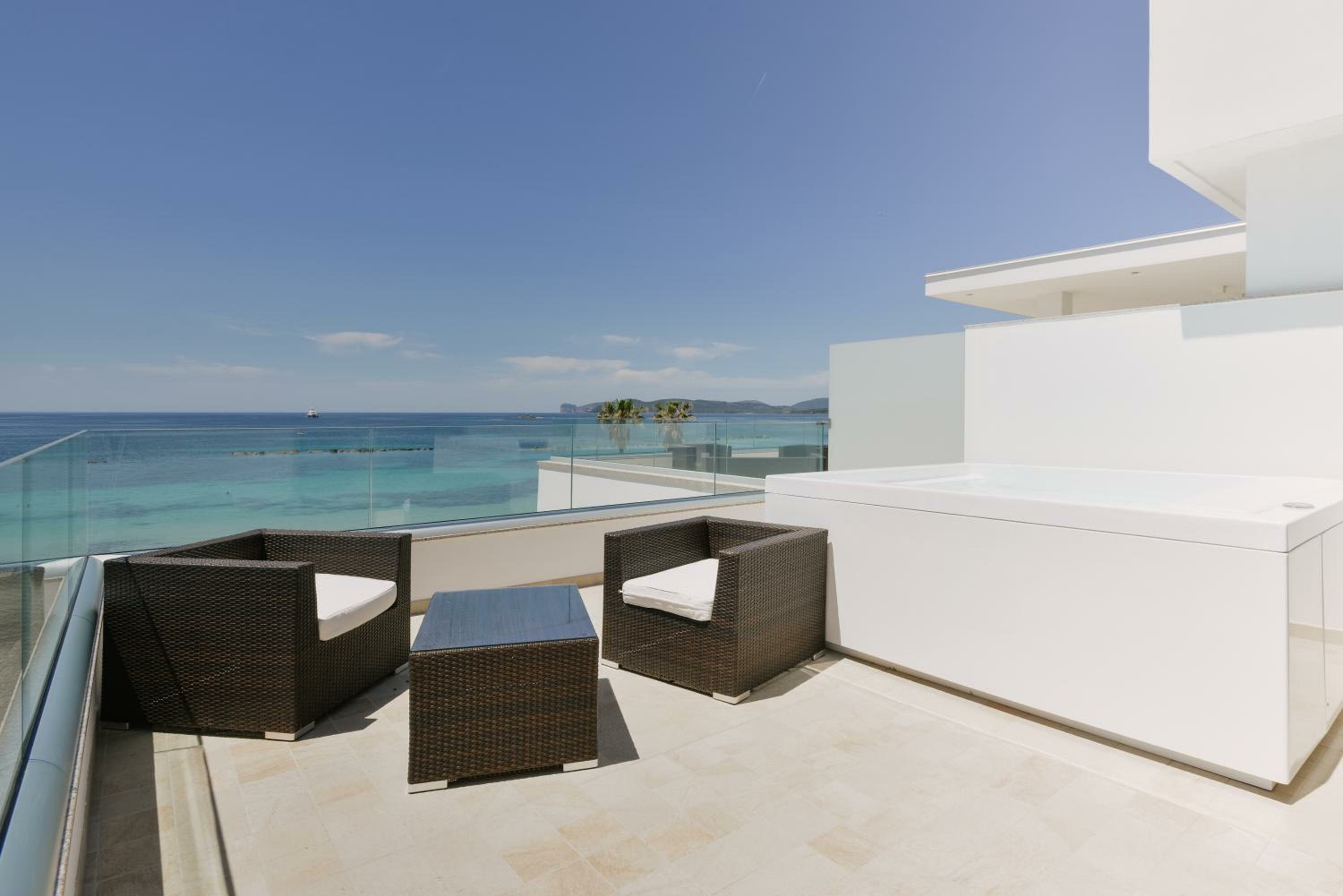 Superior Studio with Terrace and Sea View