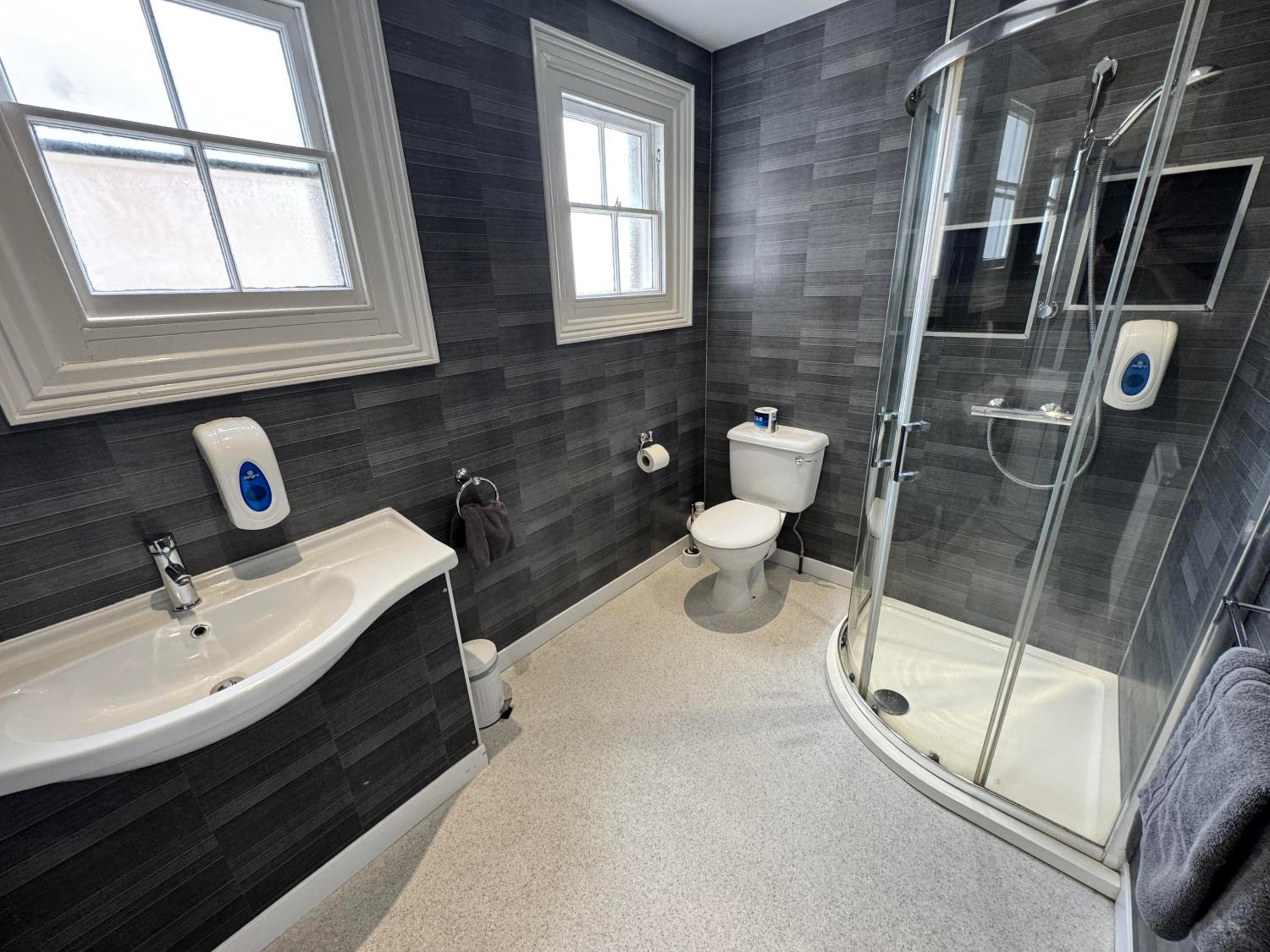 Silver Superking or Twin (Choose Preference)