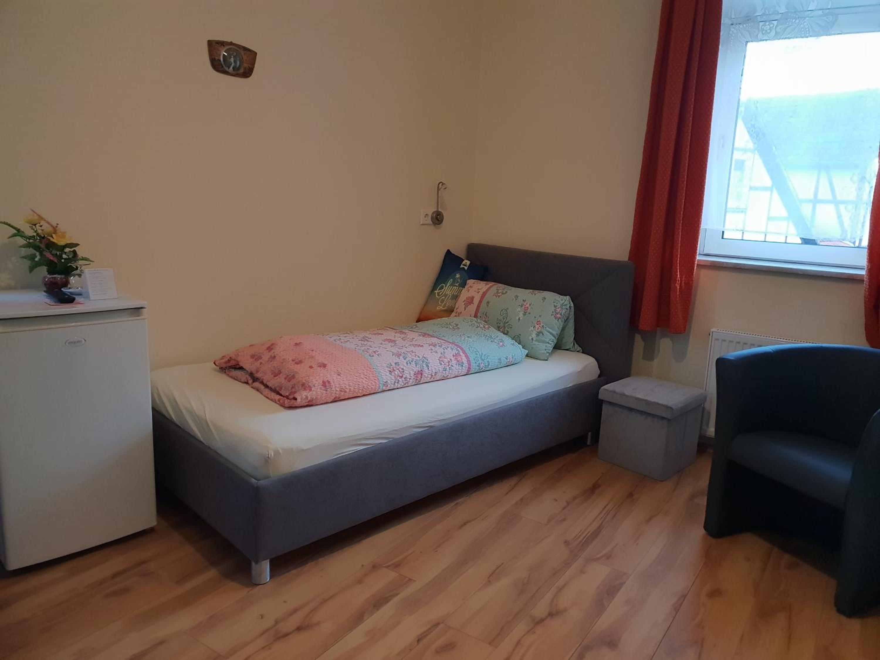 Standard Single Room with Shower