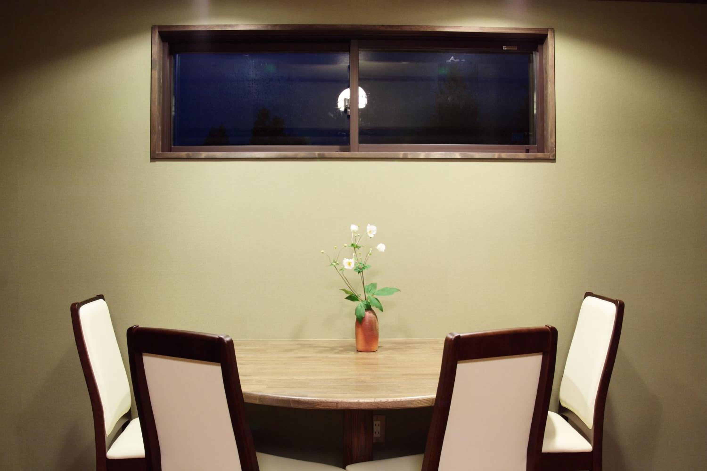 Deluxe Room with Tatami Area and Shared Bathroom and Private Toilet and Mountain View