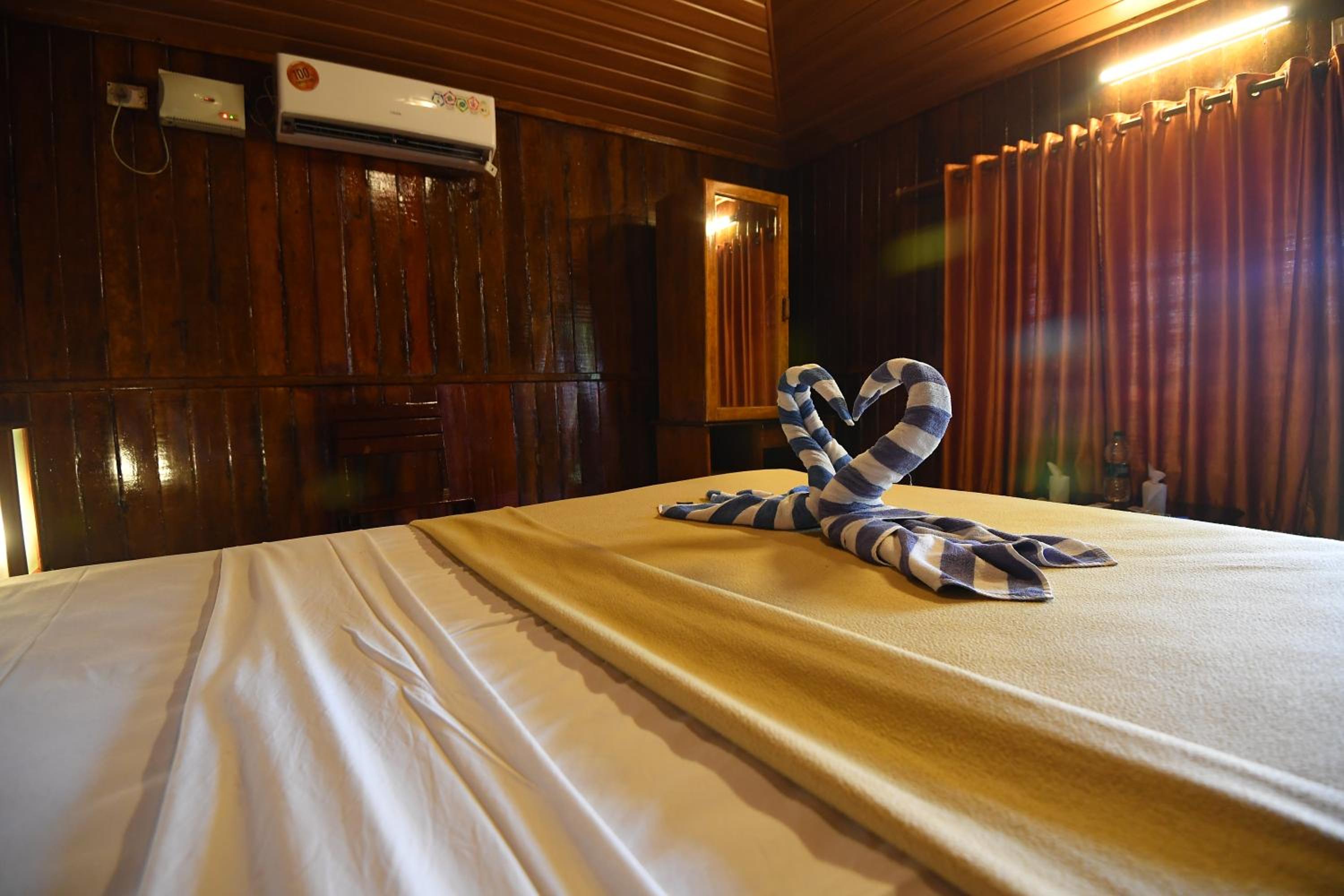 A/C Cottage with Sea View