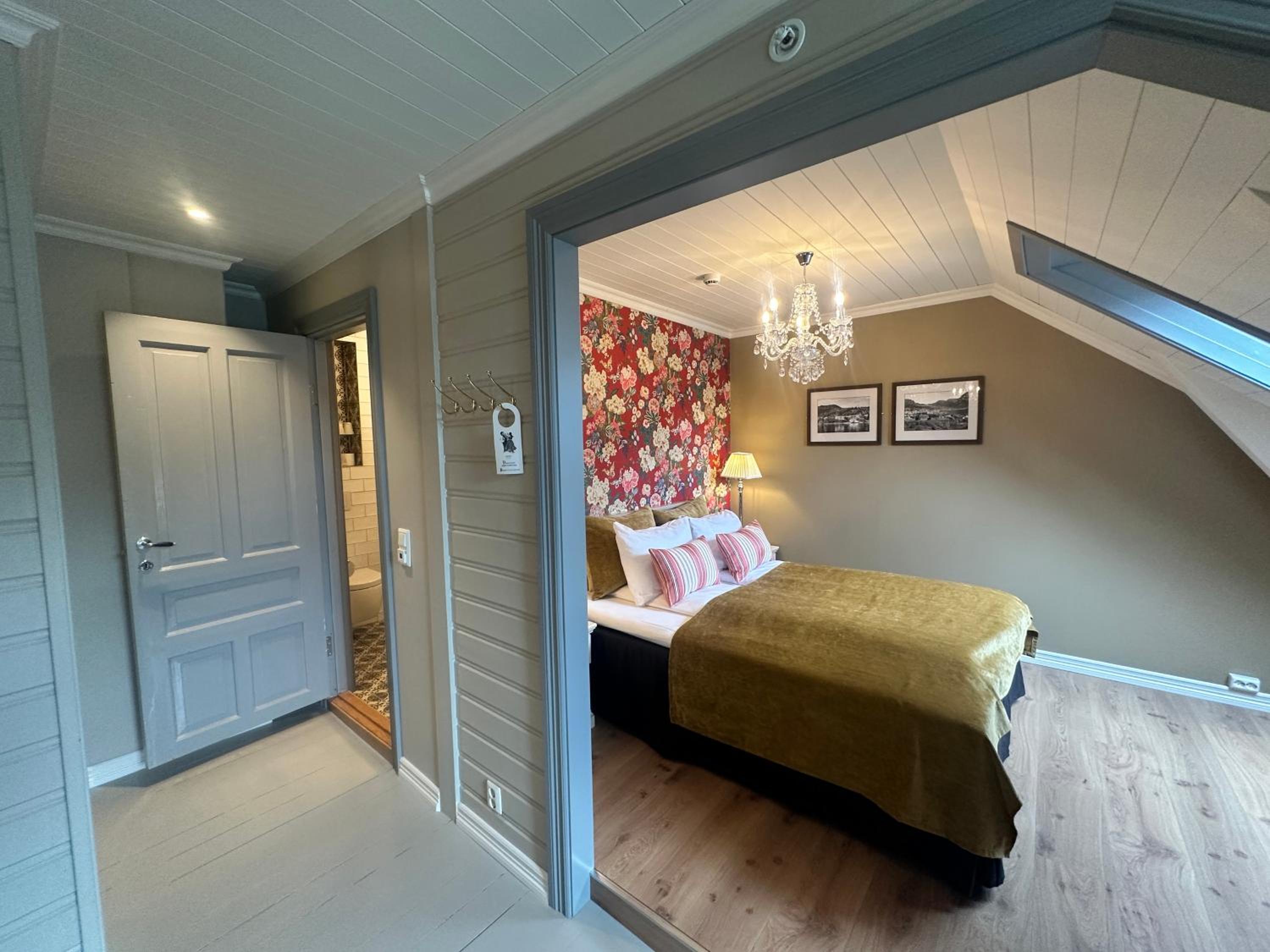 Hictoric Room with Balcony and Fjord View 