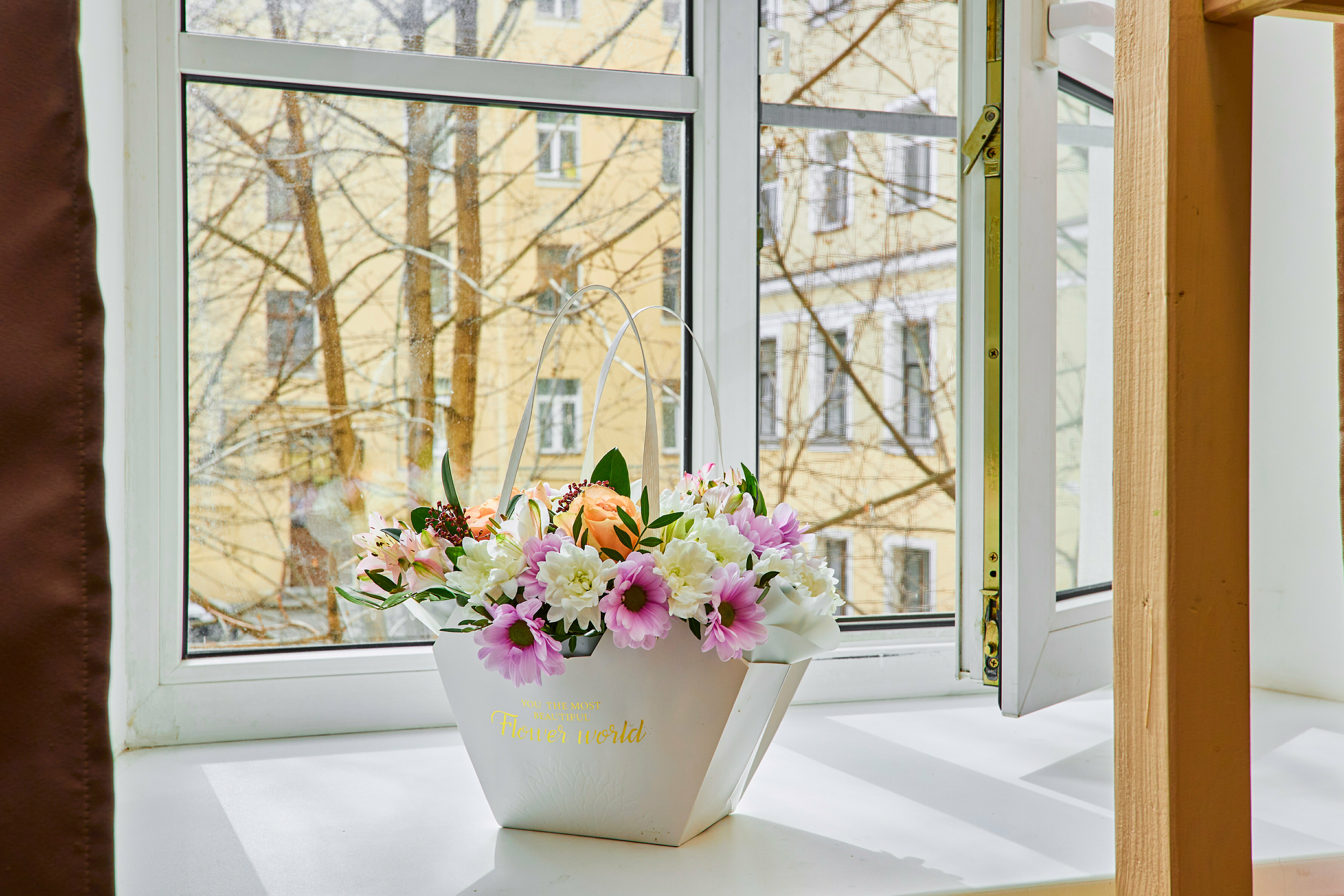 Кровать в общем 6-местном номере для женщин