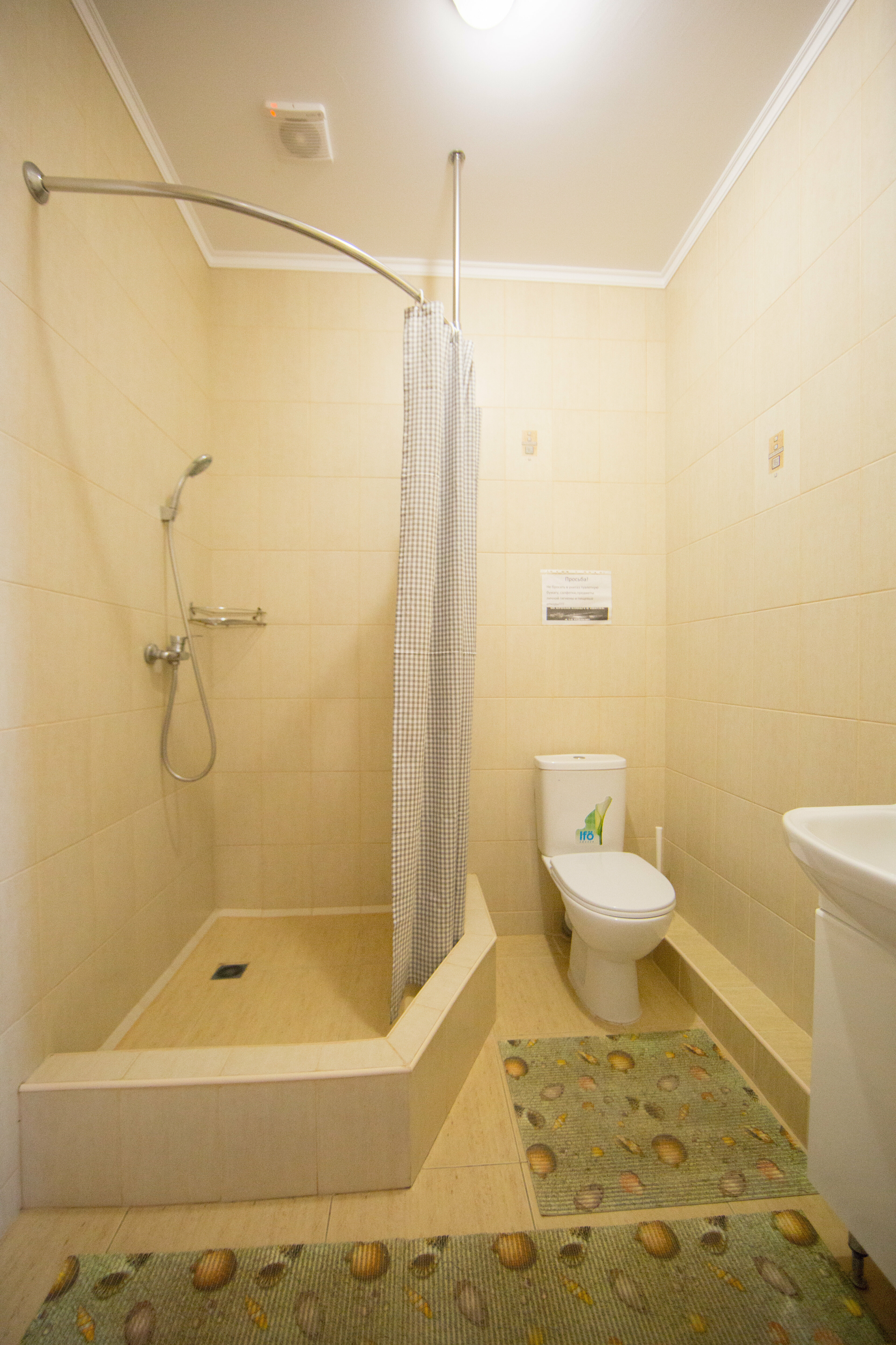 Стандартный трехместный номер