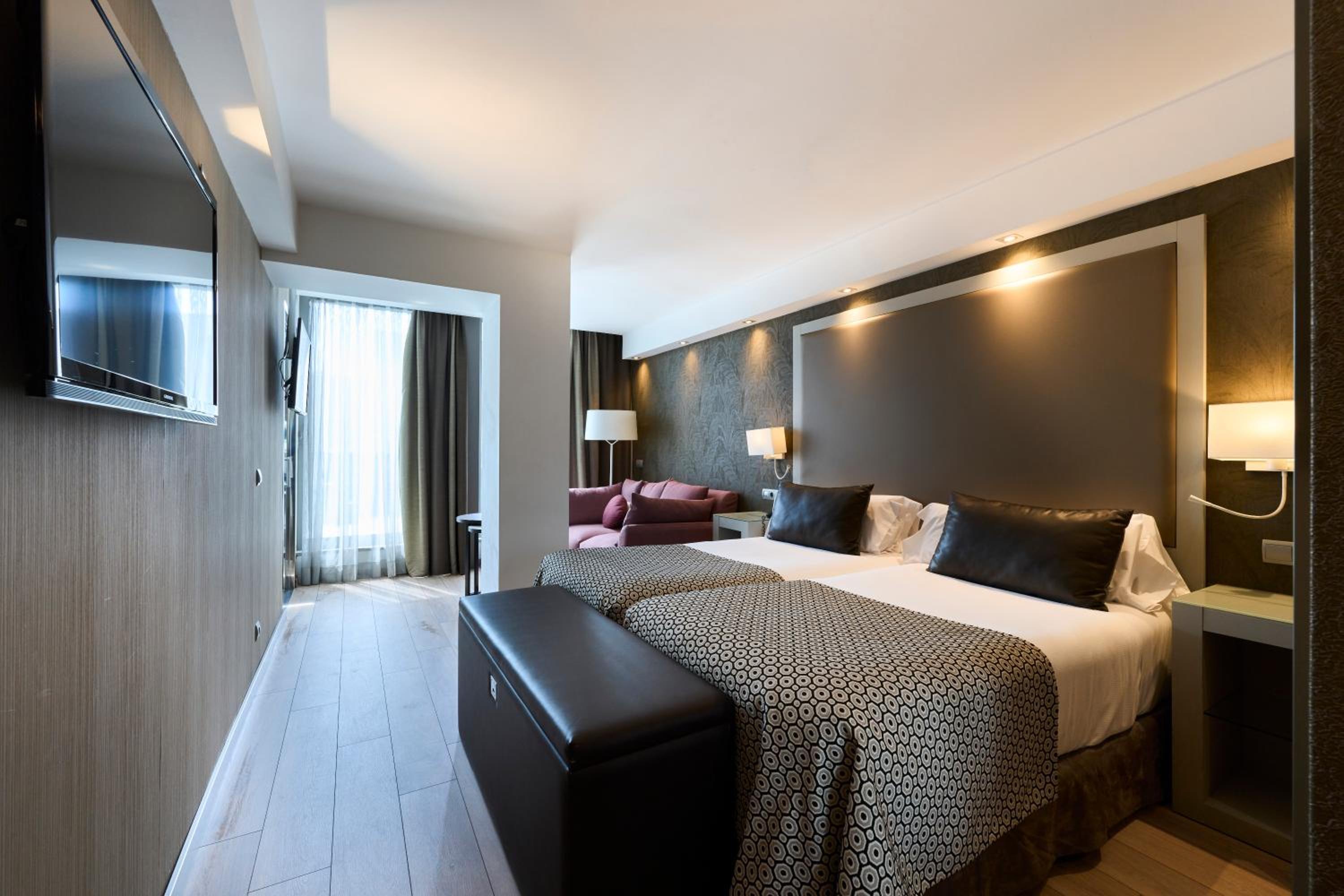 Superior Twin Room with Private Pool