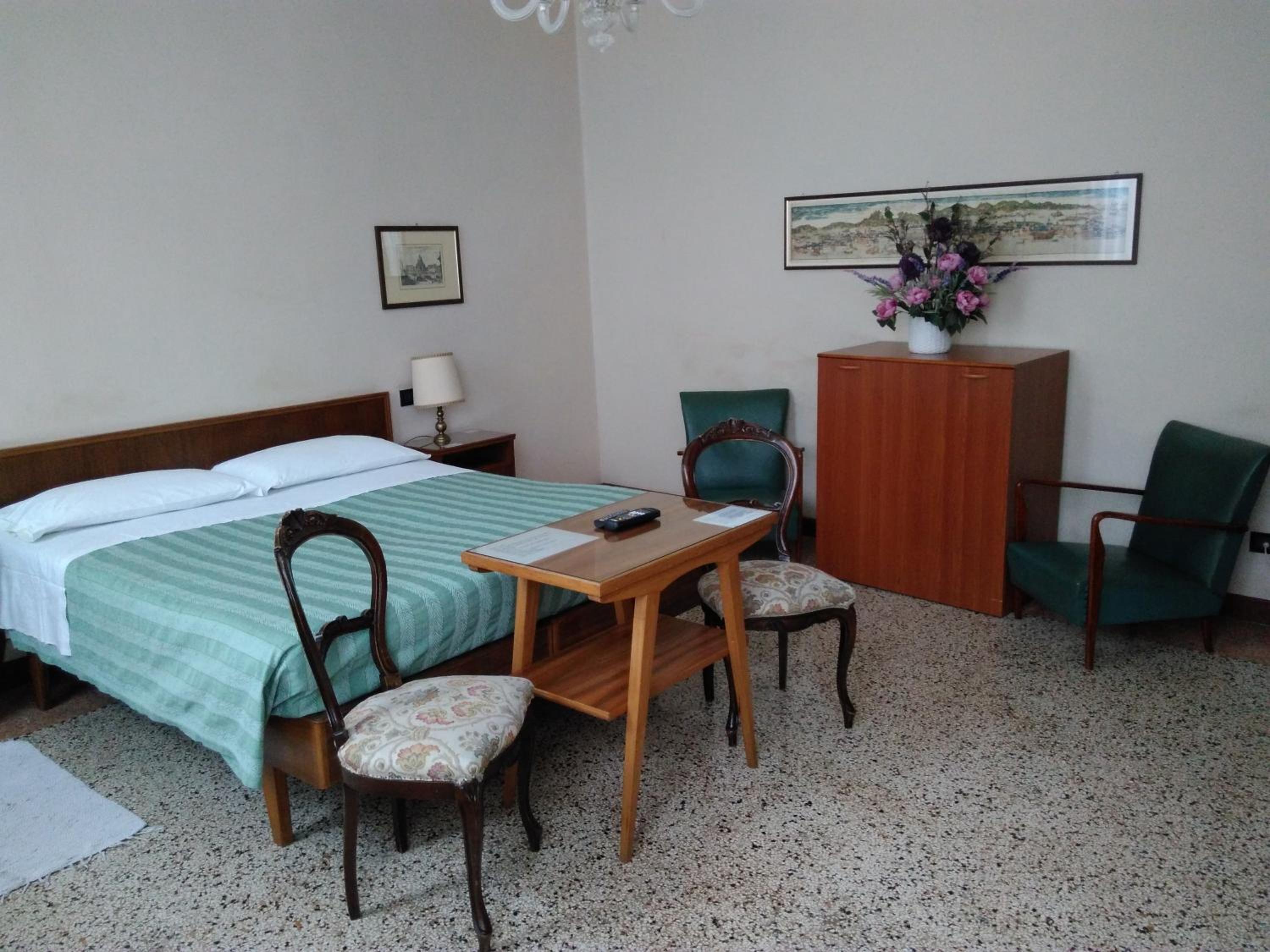 Triple Room with Private Bathroom