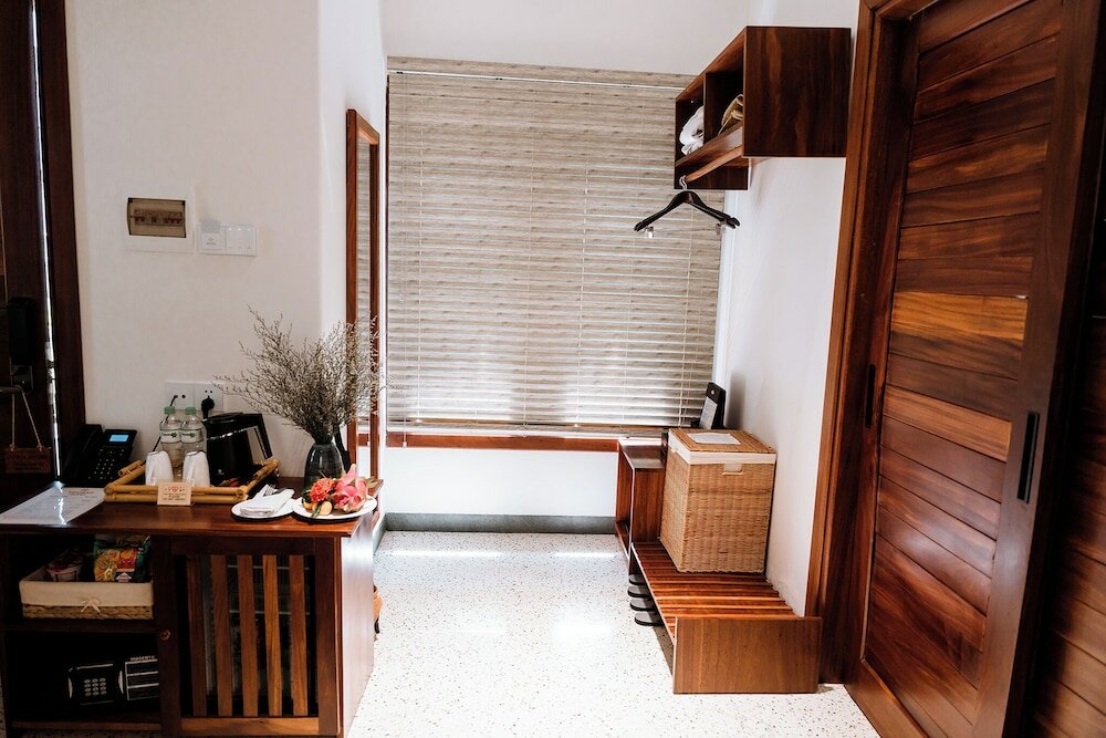 Tropical Garden Bungalow