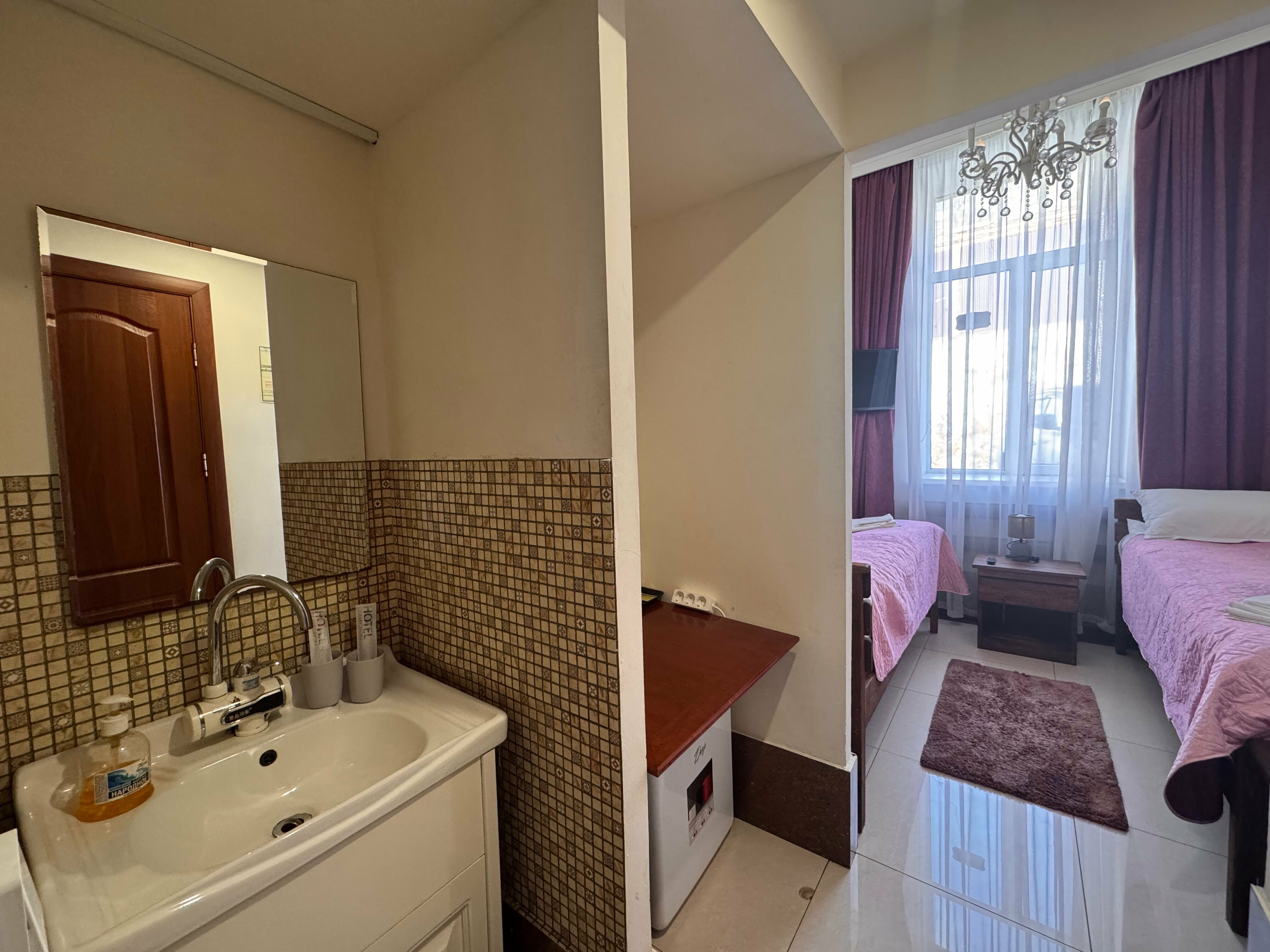 Эконом-мини с 2-мя раздельными кроватями (мини с/у)