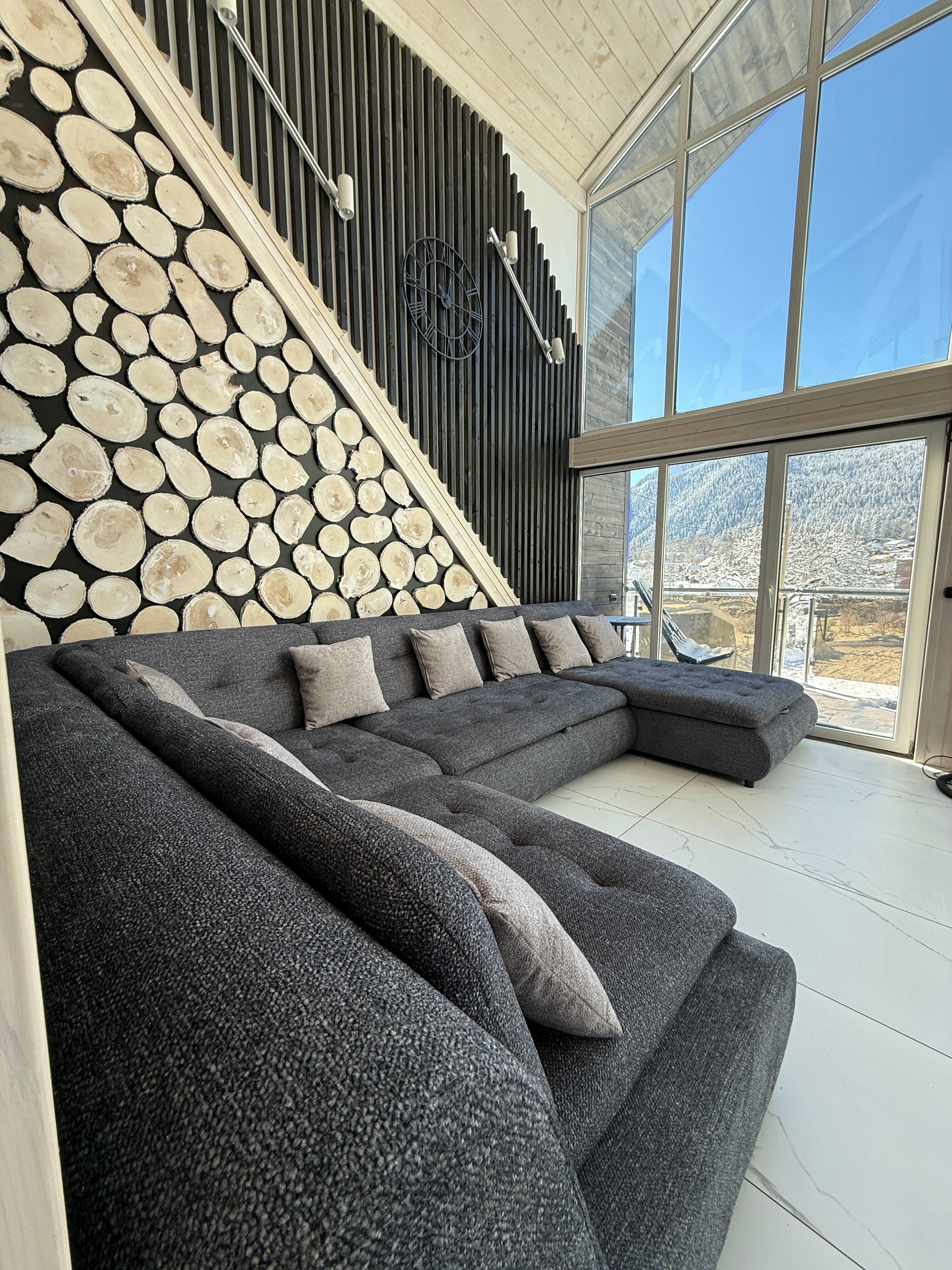 Коттедж с видом на горы