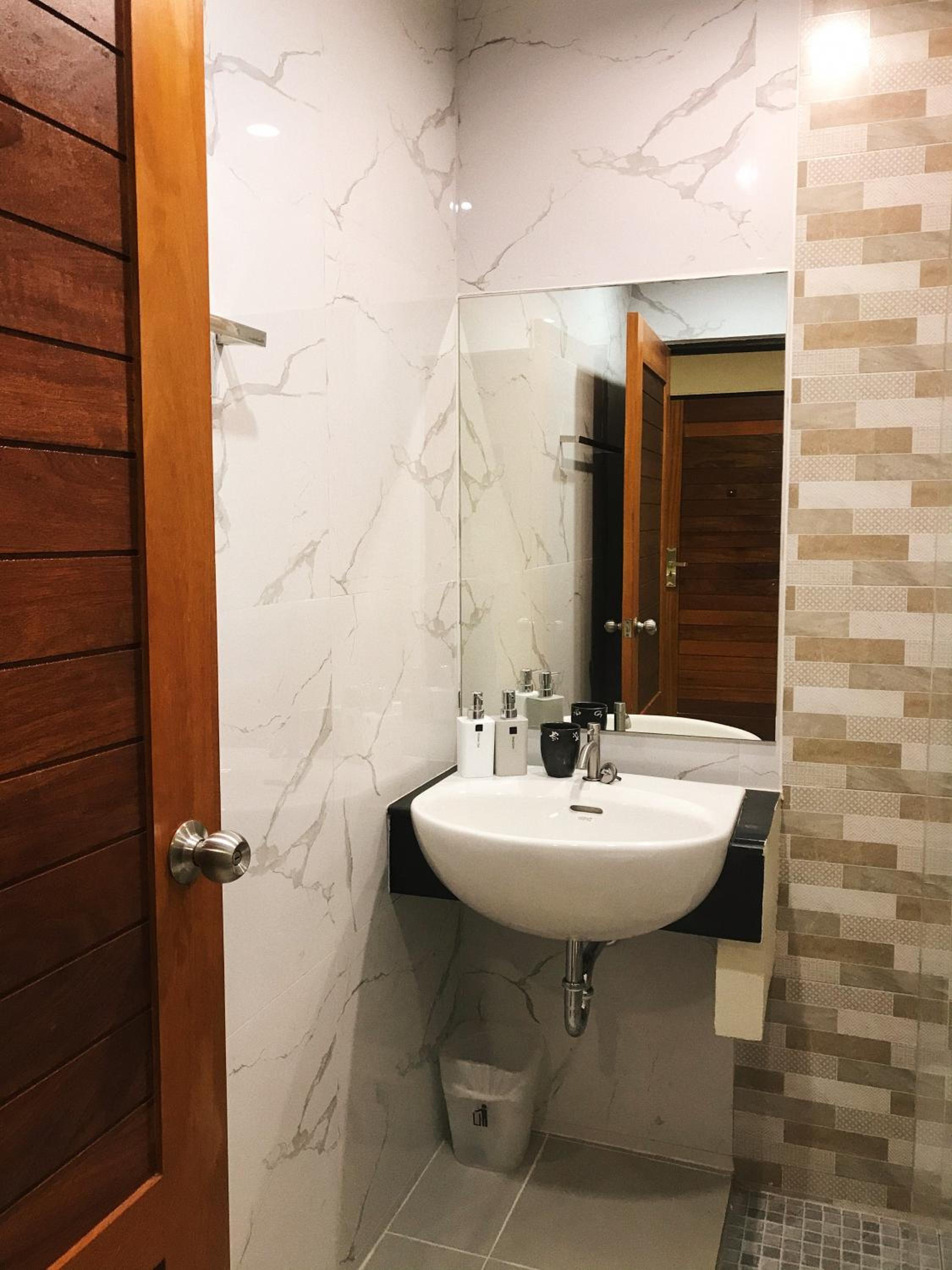 Superior Twin Room with No Window