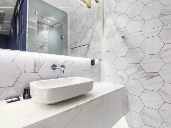 Semi Suite