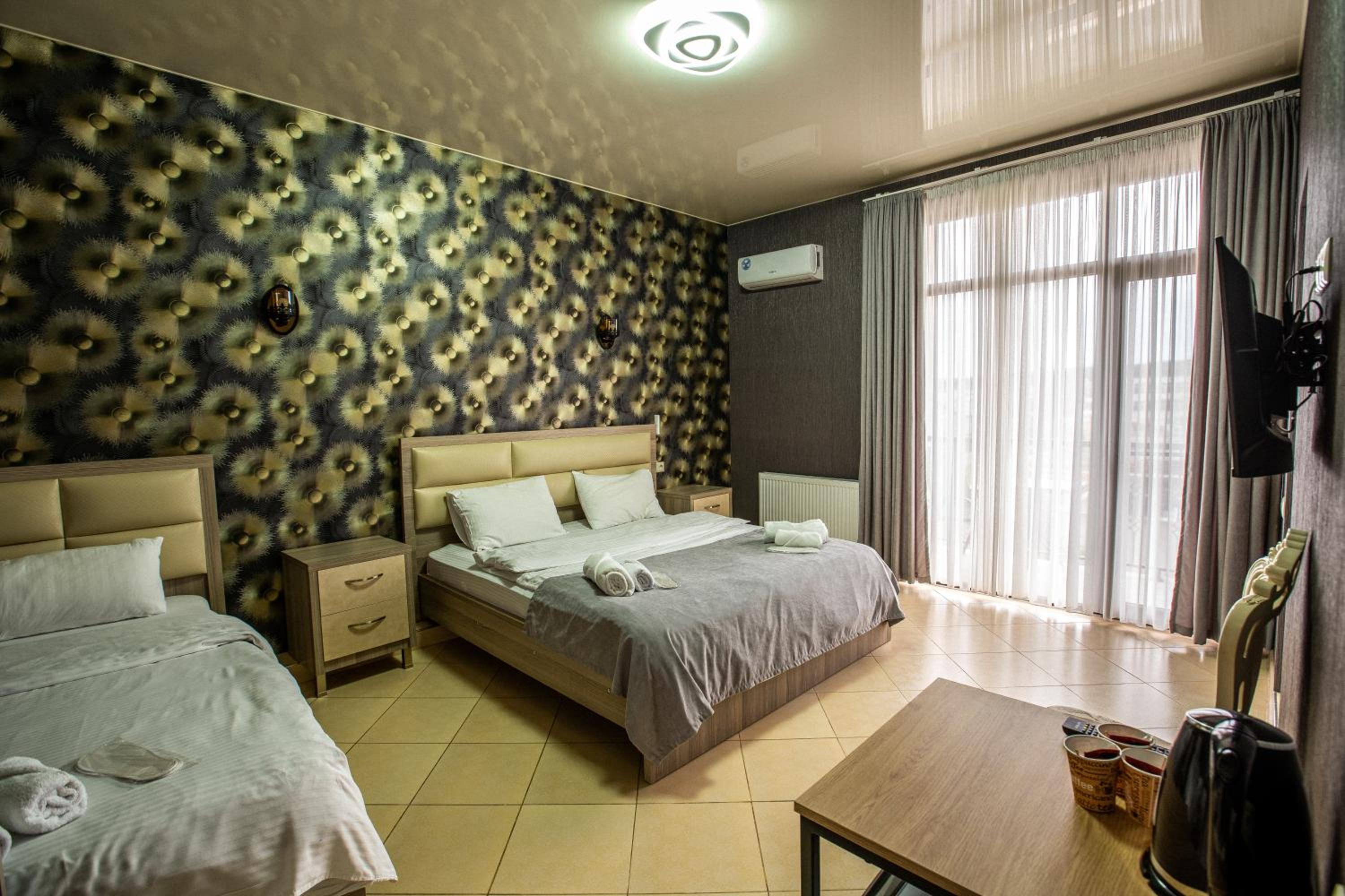 Triple Room With Mountain View