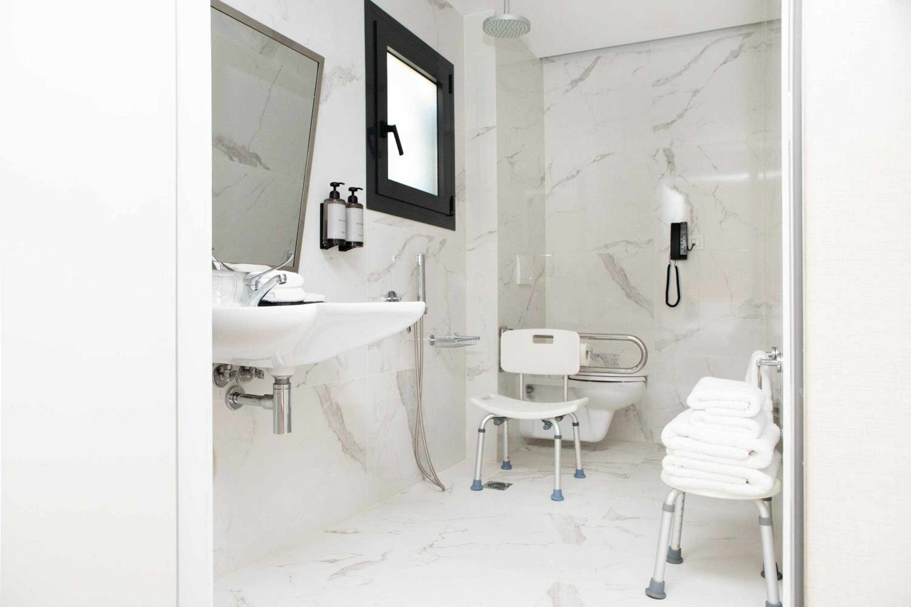 Twin Room - Disability Access