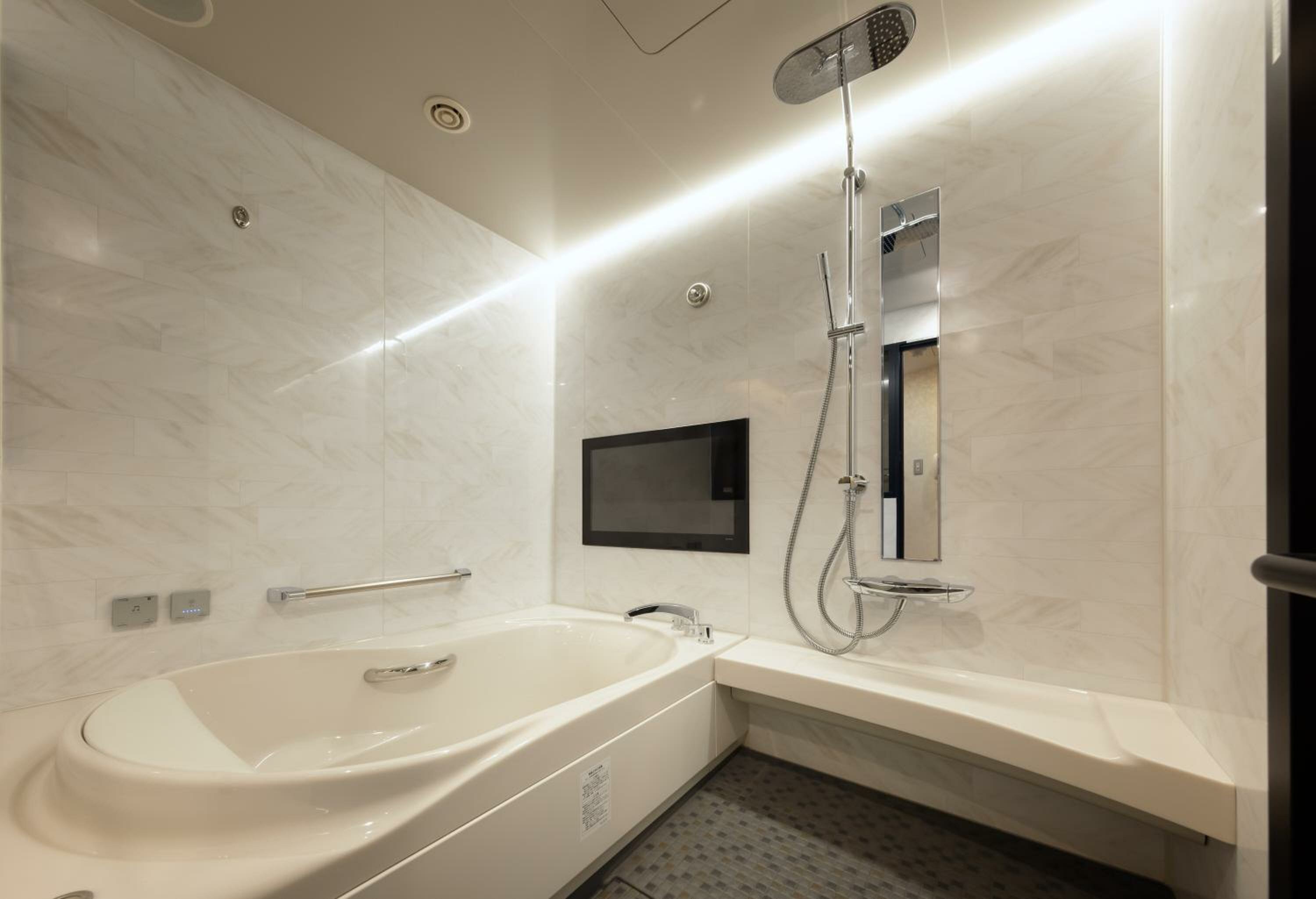 Executive Deluxe Twin Room - Non-Smoking