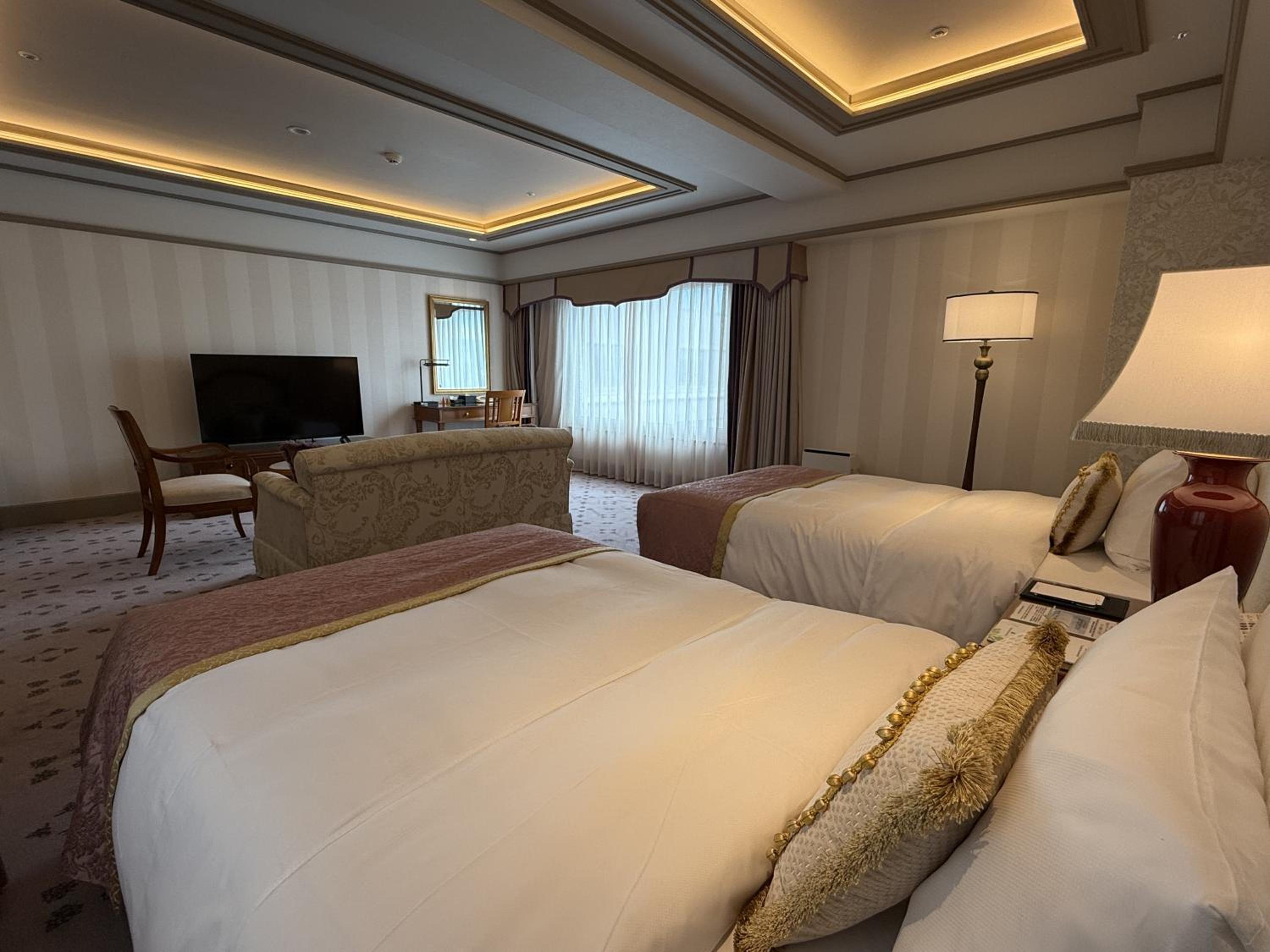 Executive Deluxe Twin Room - Non-Smoking