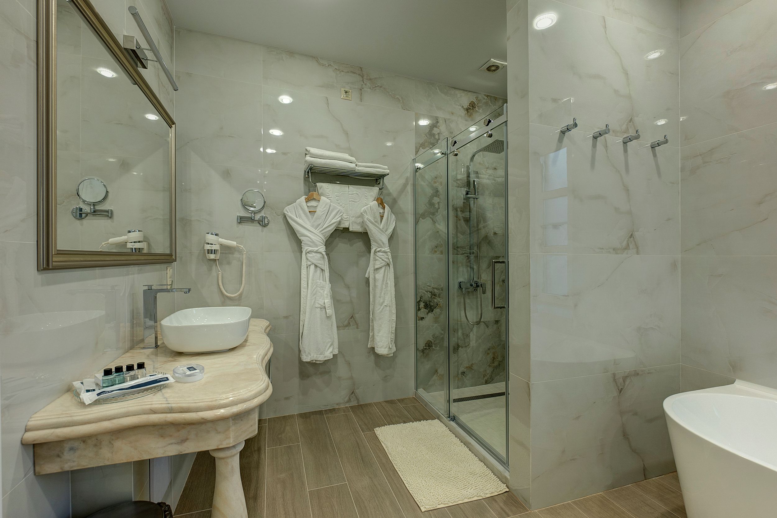 НОМЕР "ЛЮКС"