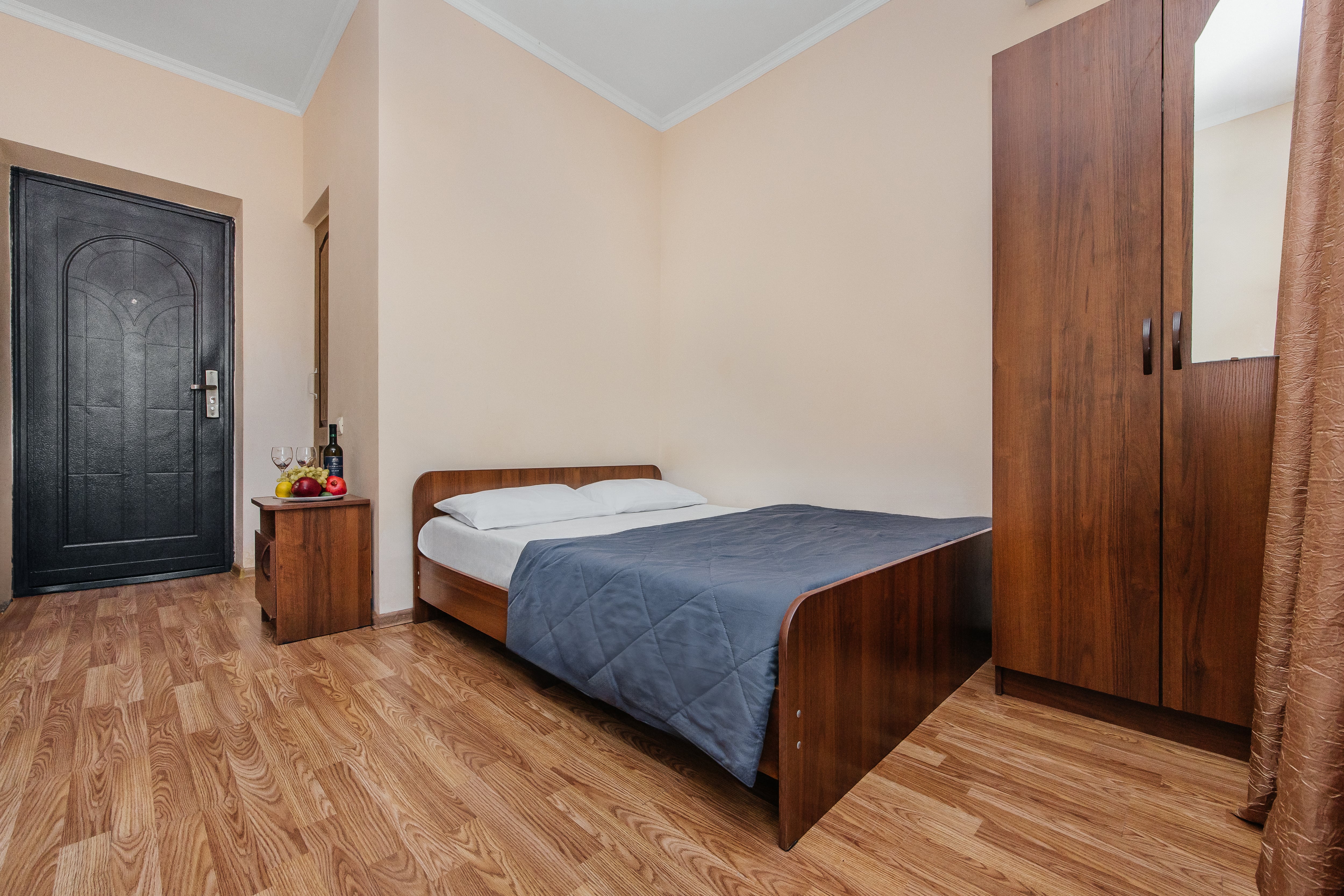 Четырехместный номер с душем