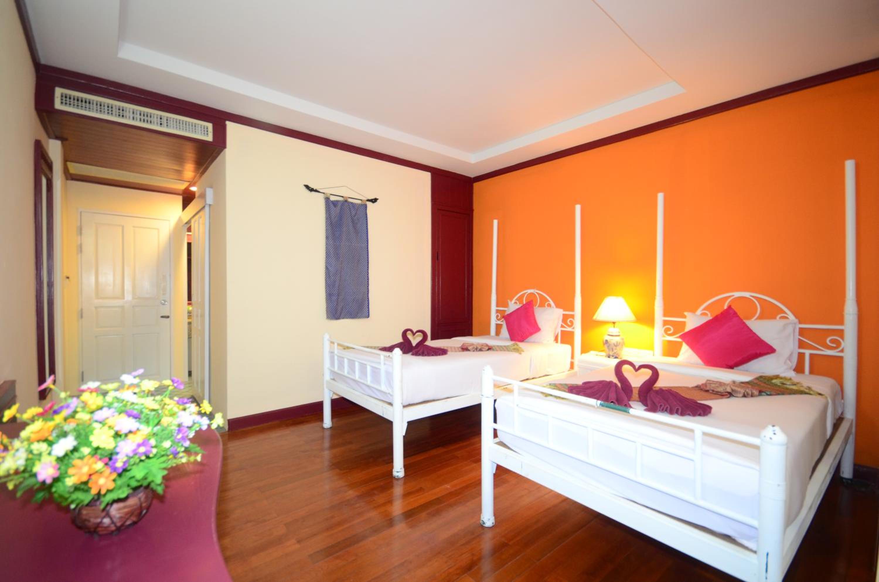 Superior Double Room with Pool View