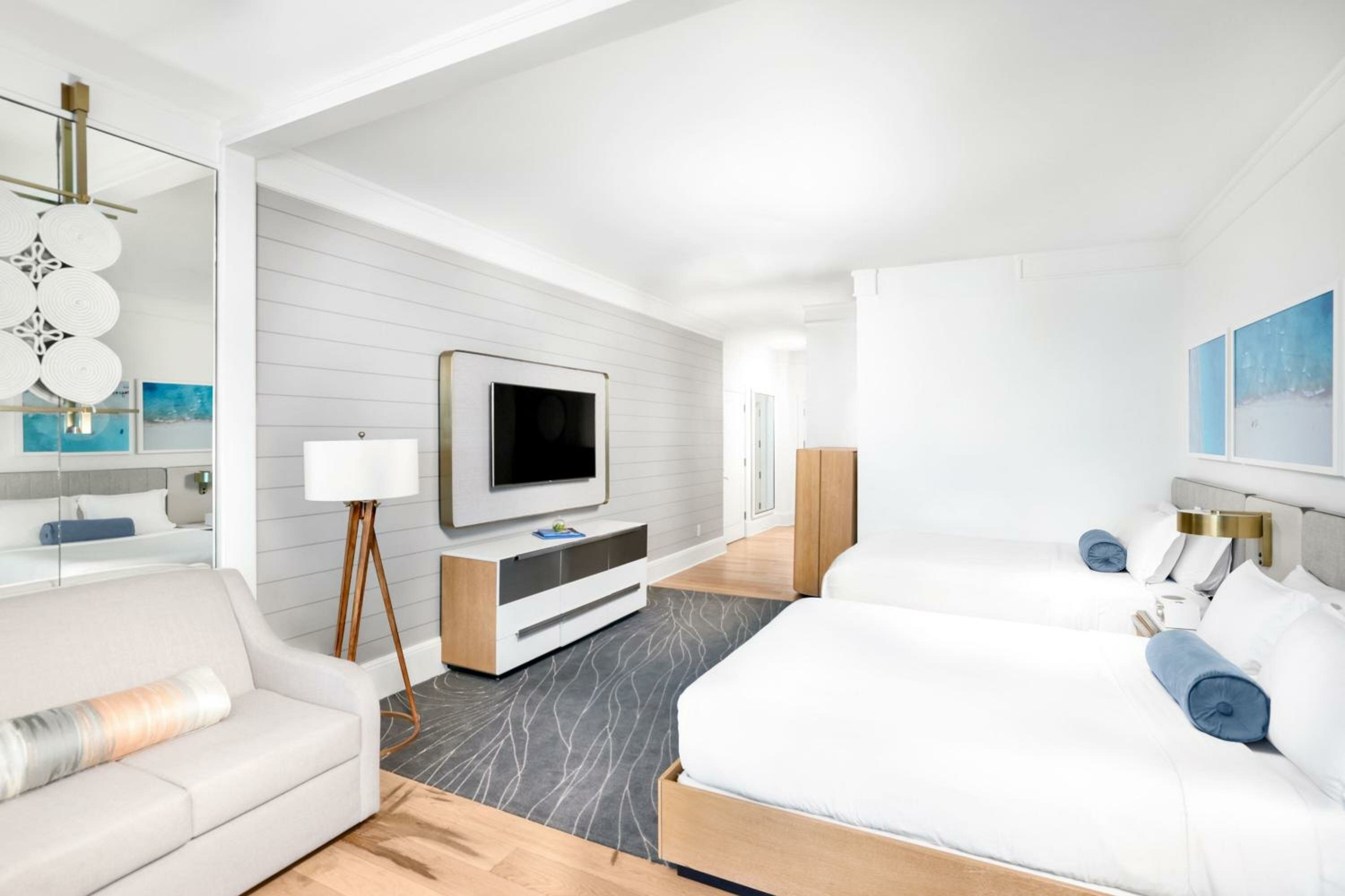 Queen Room Oceanfront with Two Queen Beds and Lanai Pool View