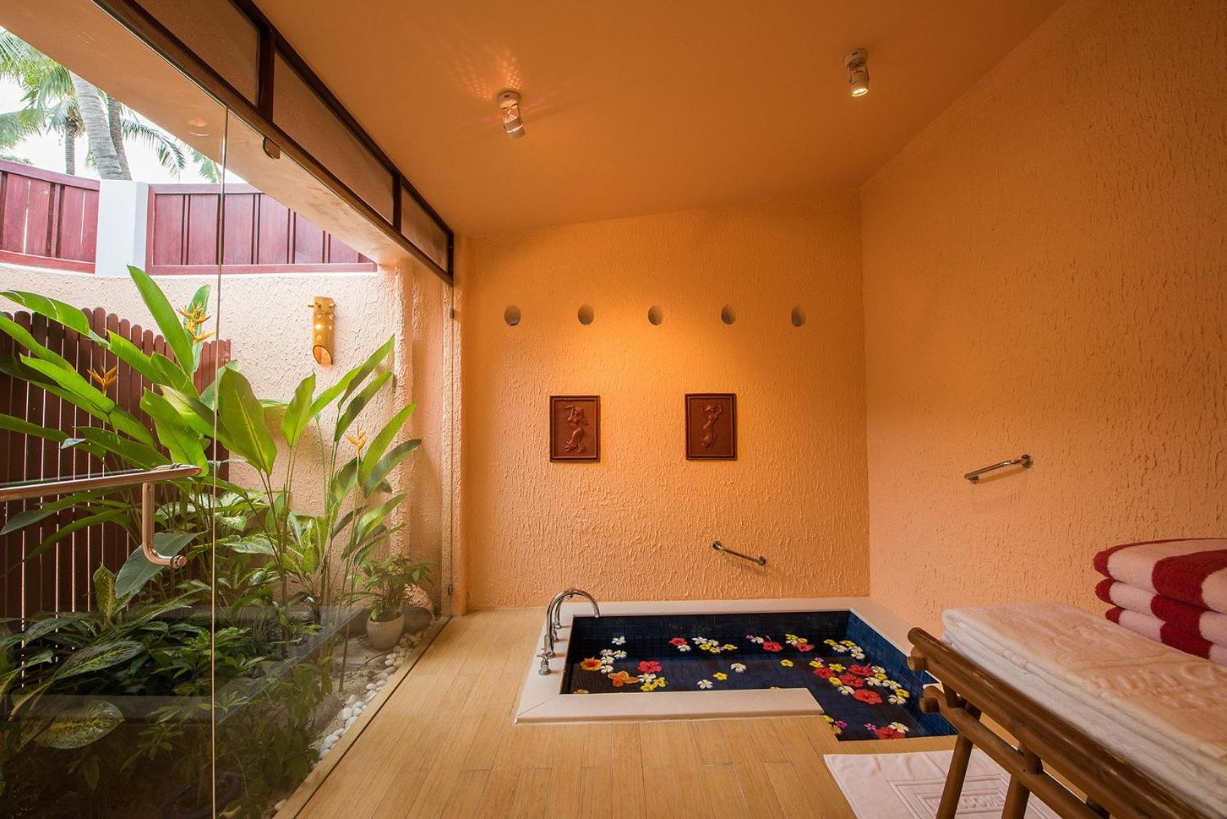 Beach Front Villa Suite Twin