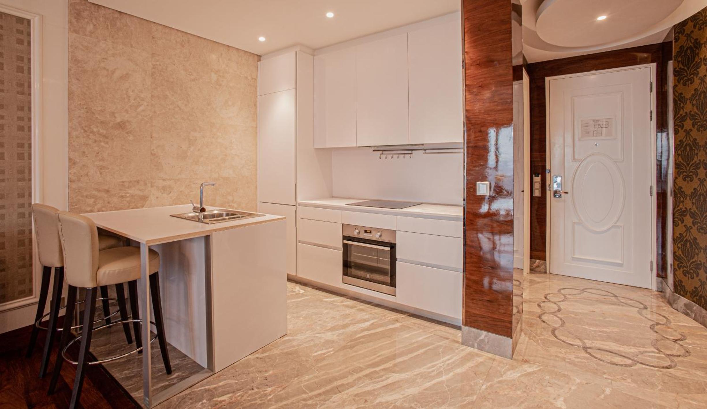 One-Bedroom Premier (Modern or Classic Style)