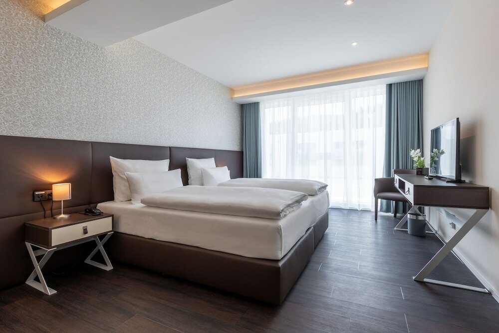Standard Twin Room with Shower