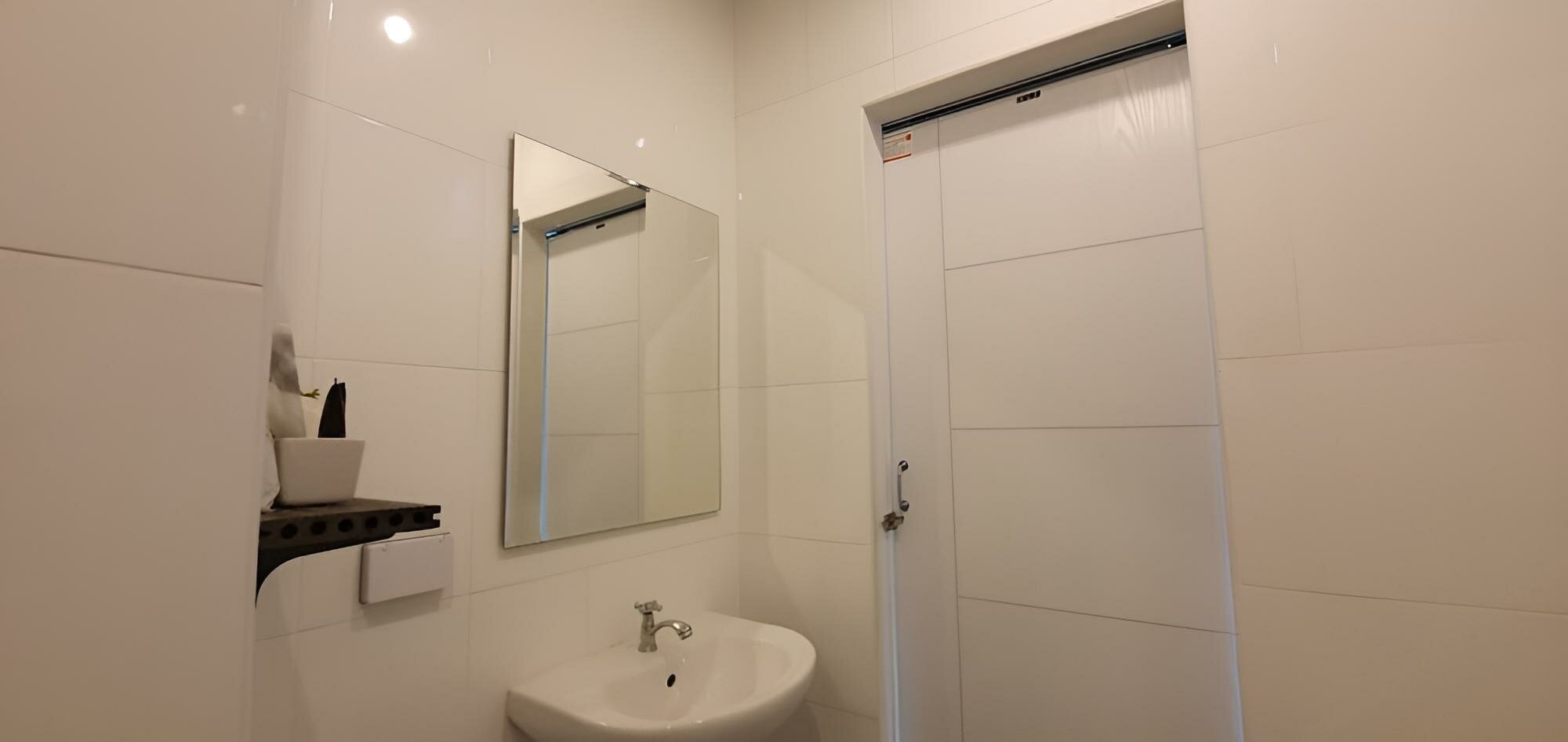 Grand Deluxe Pool Access