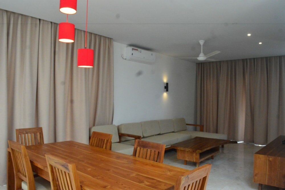 Deluxe Room, Pool View