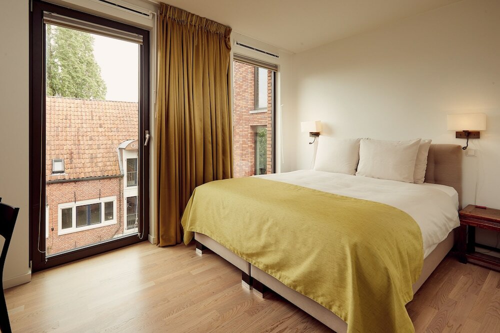 Premium Penthouse, Multiple Beds, Canal View