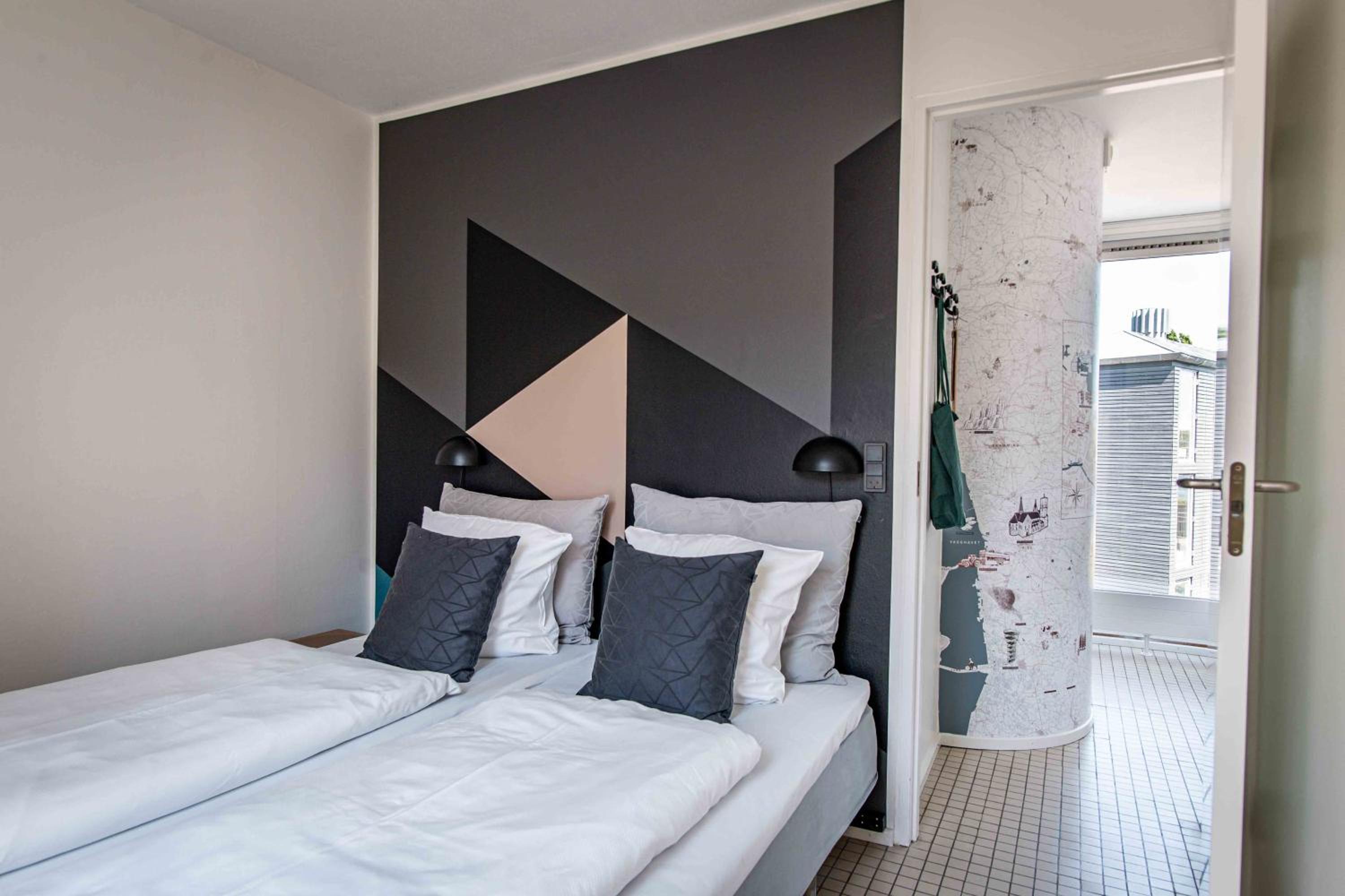 Two-Bedroom Apartment with Street View