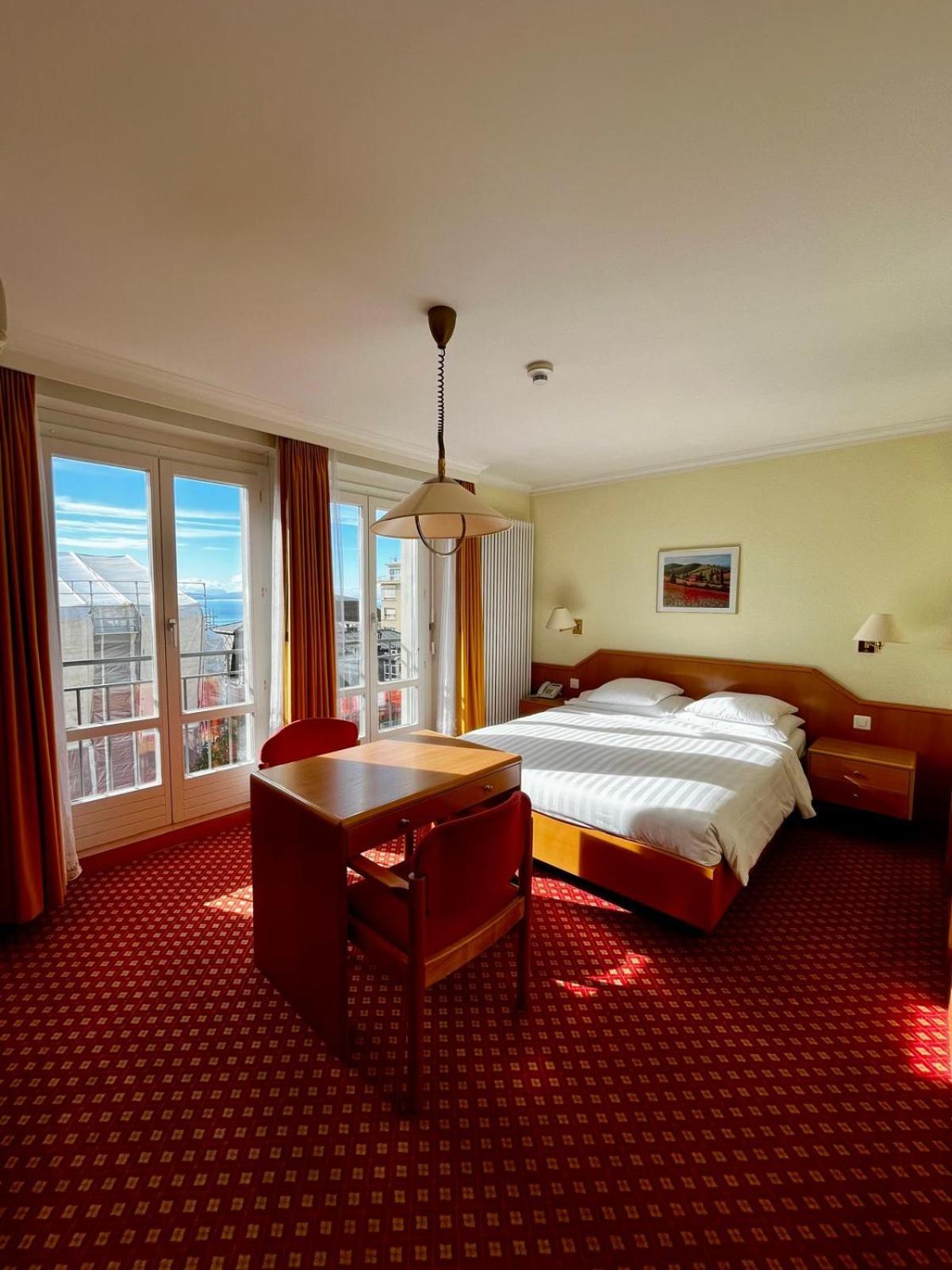 Double Room with Lake View