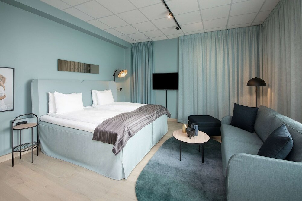 Superior Room (King)