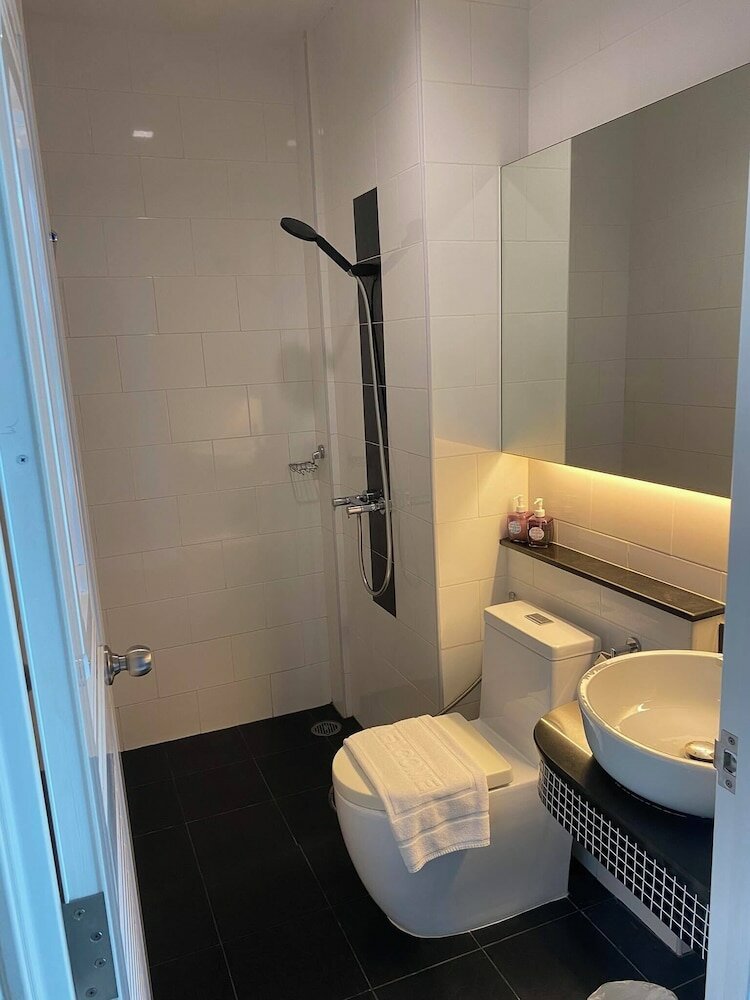 Standard King Size Bed