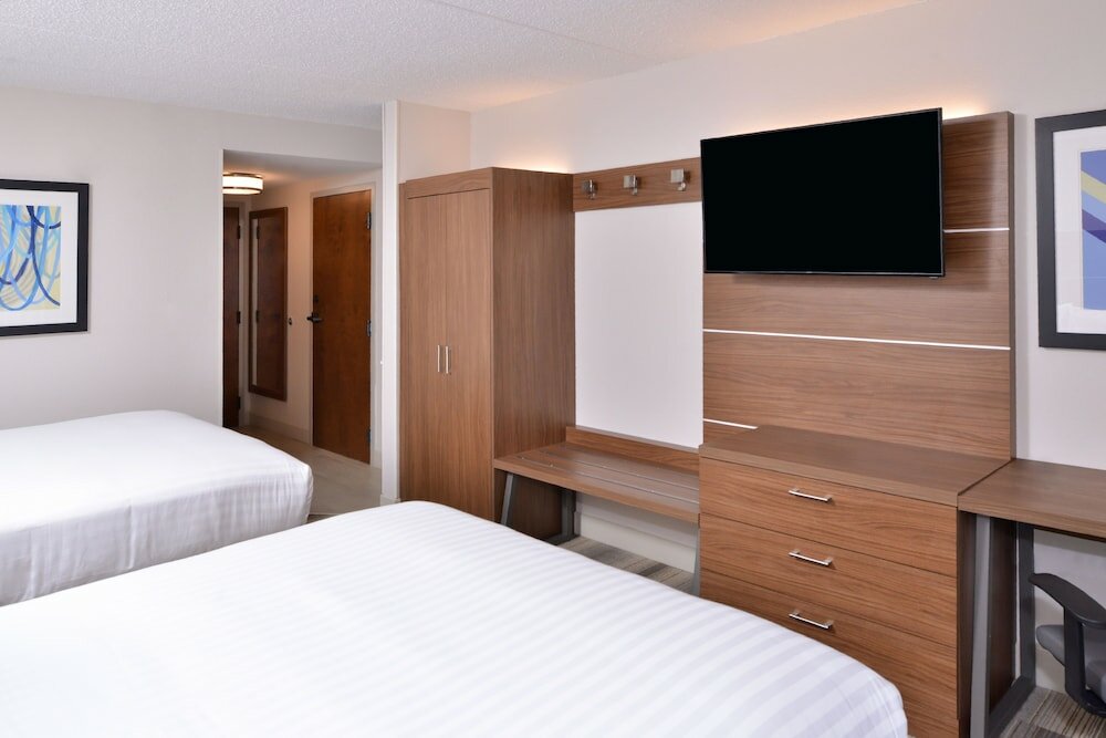 Standard Room, 2 Double Beds, Accessible (Comm, Tran Shwr)