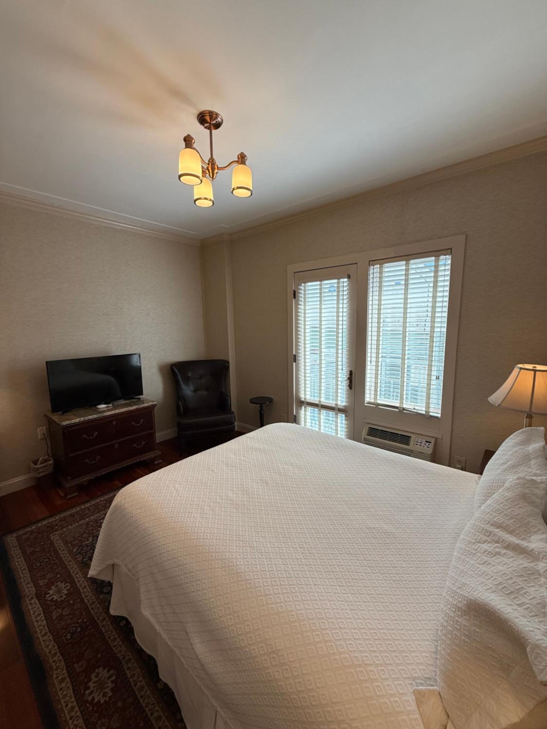 Queen Room with Balcony