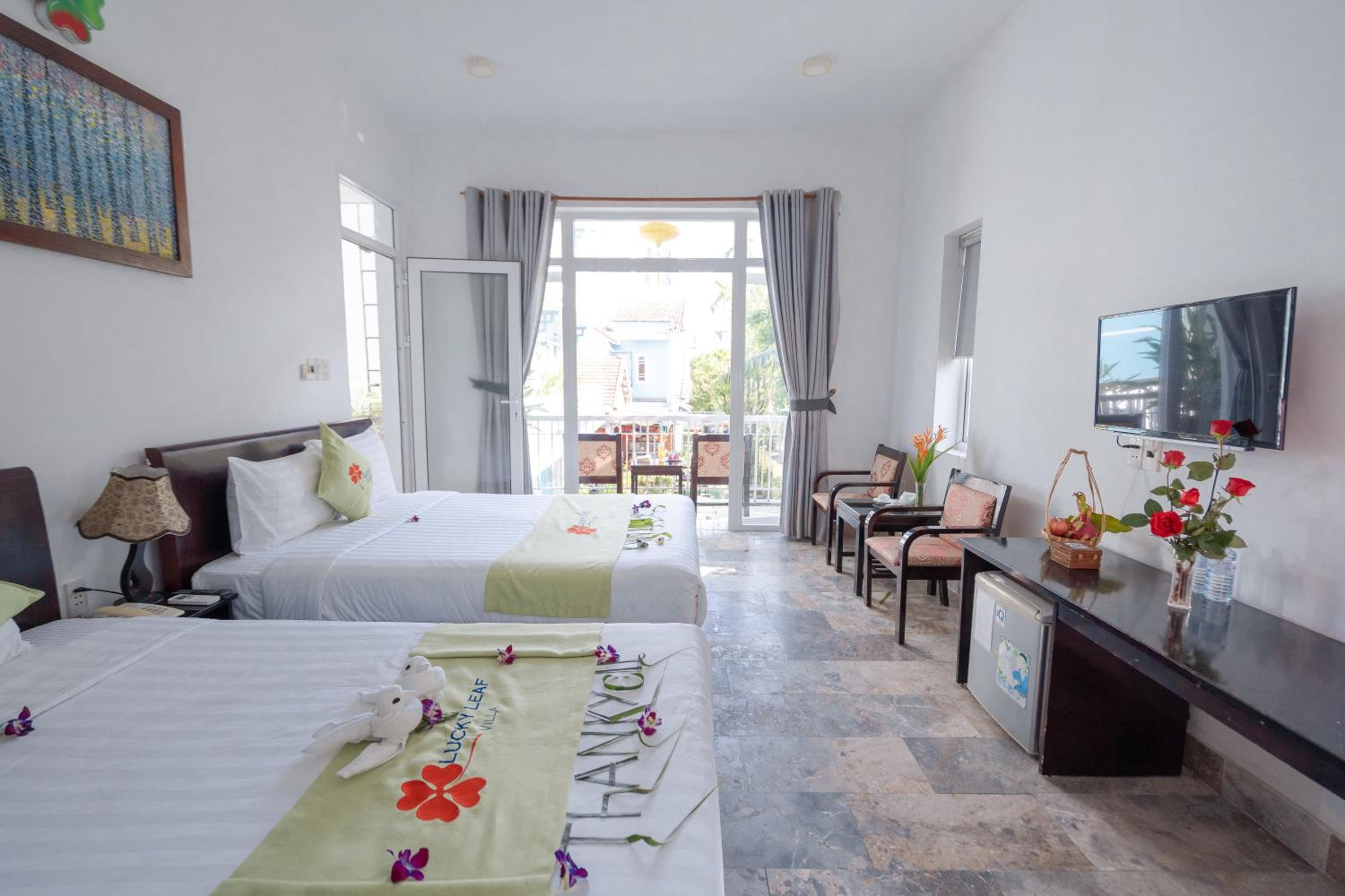 Deluxe Double or Twin Room with Pool View