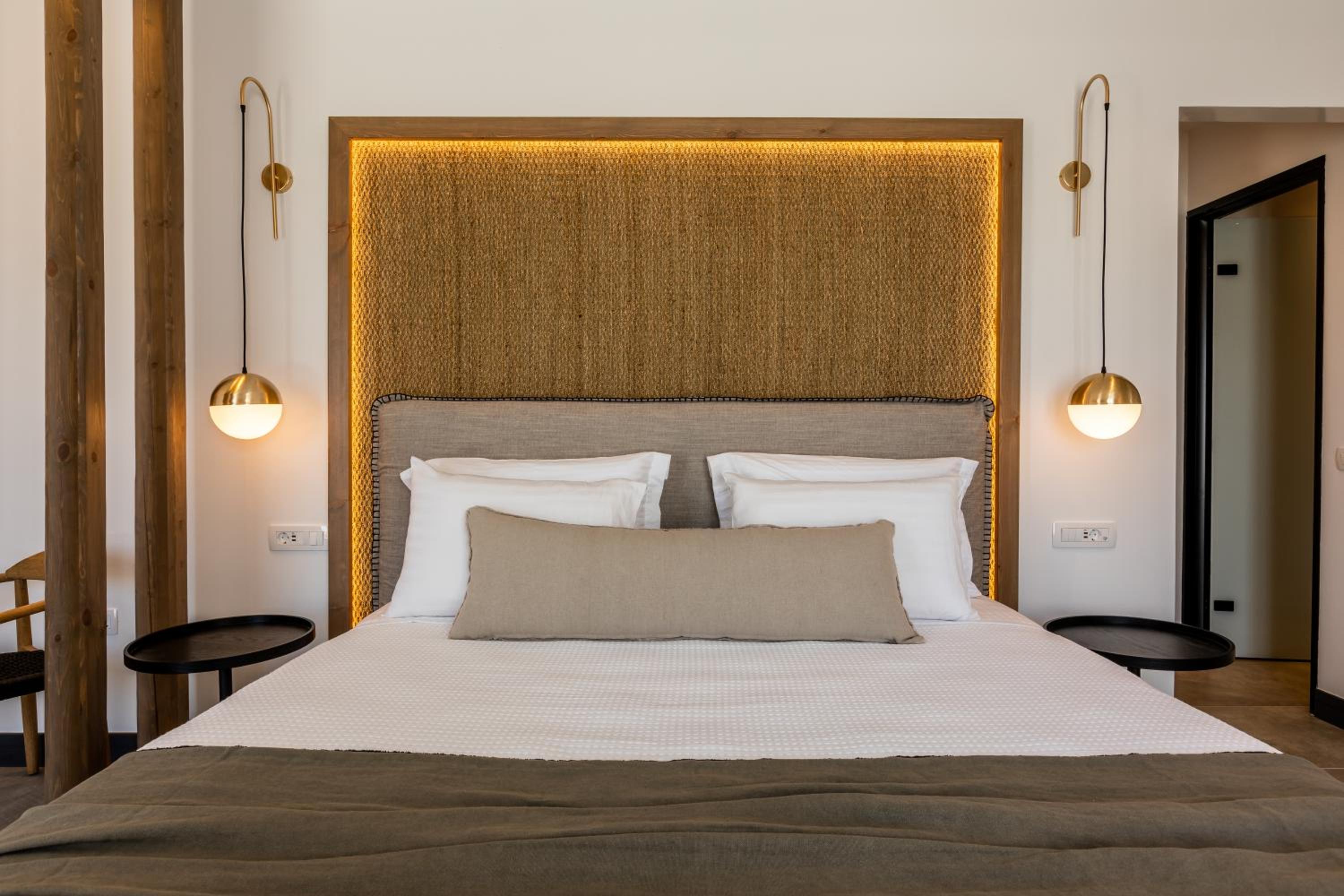 Junior Suite with Private Pool & Jetted Tub