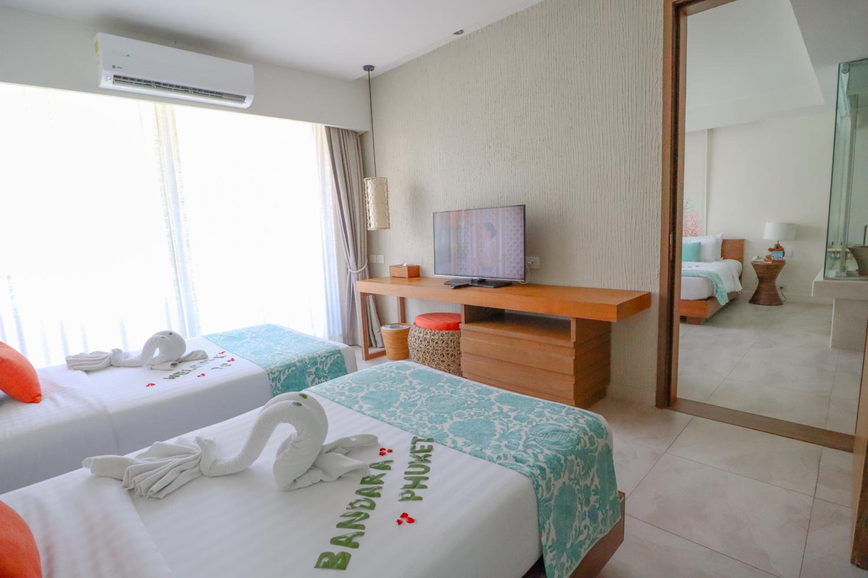 Deluxe Double or Twin Room with Balcony